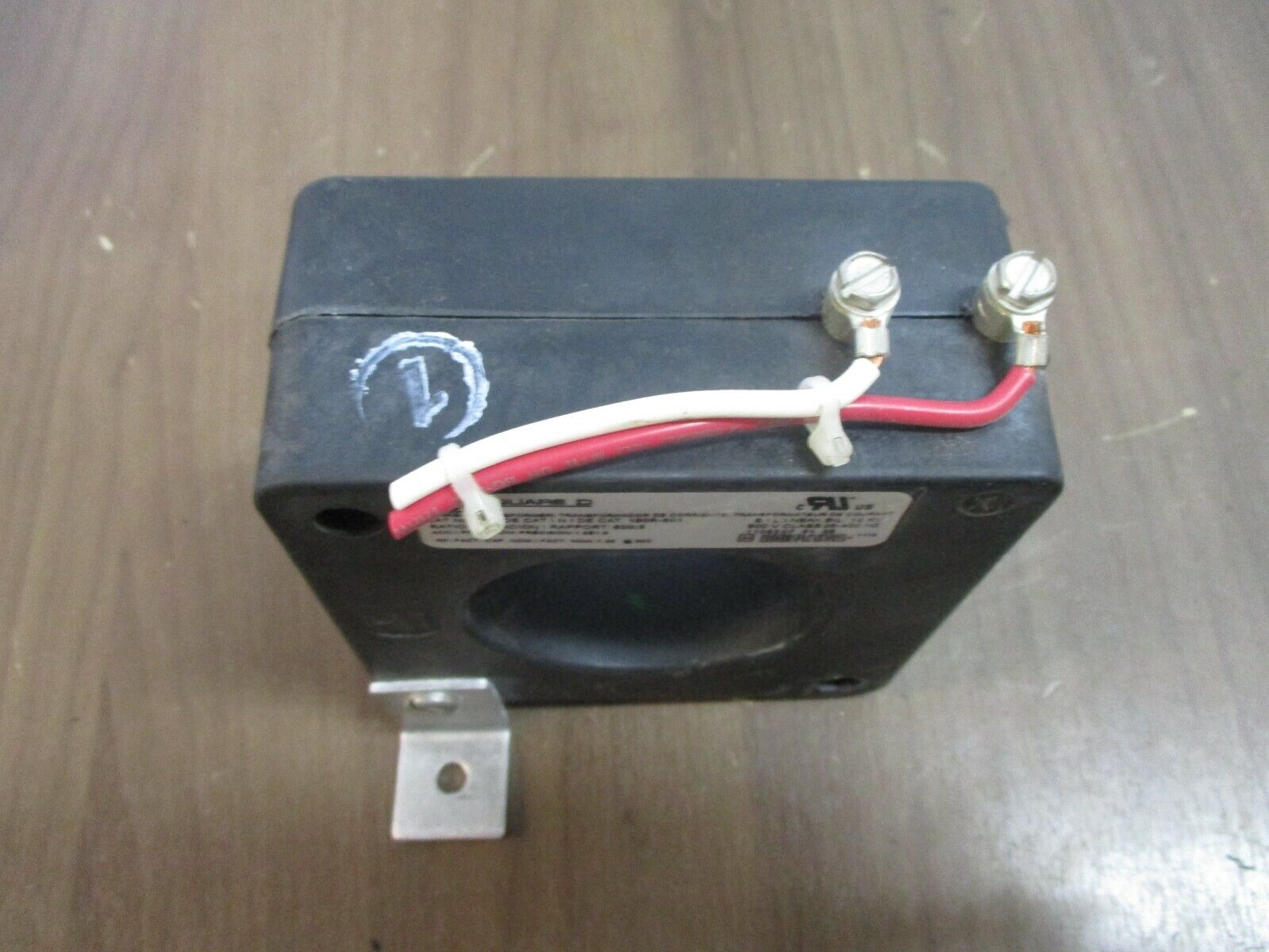 Square D Current Transformer 180R-601 Ratio 600:5A 600V 25-400Hz 10KV BIL, Used