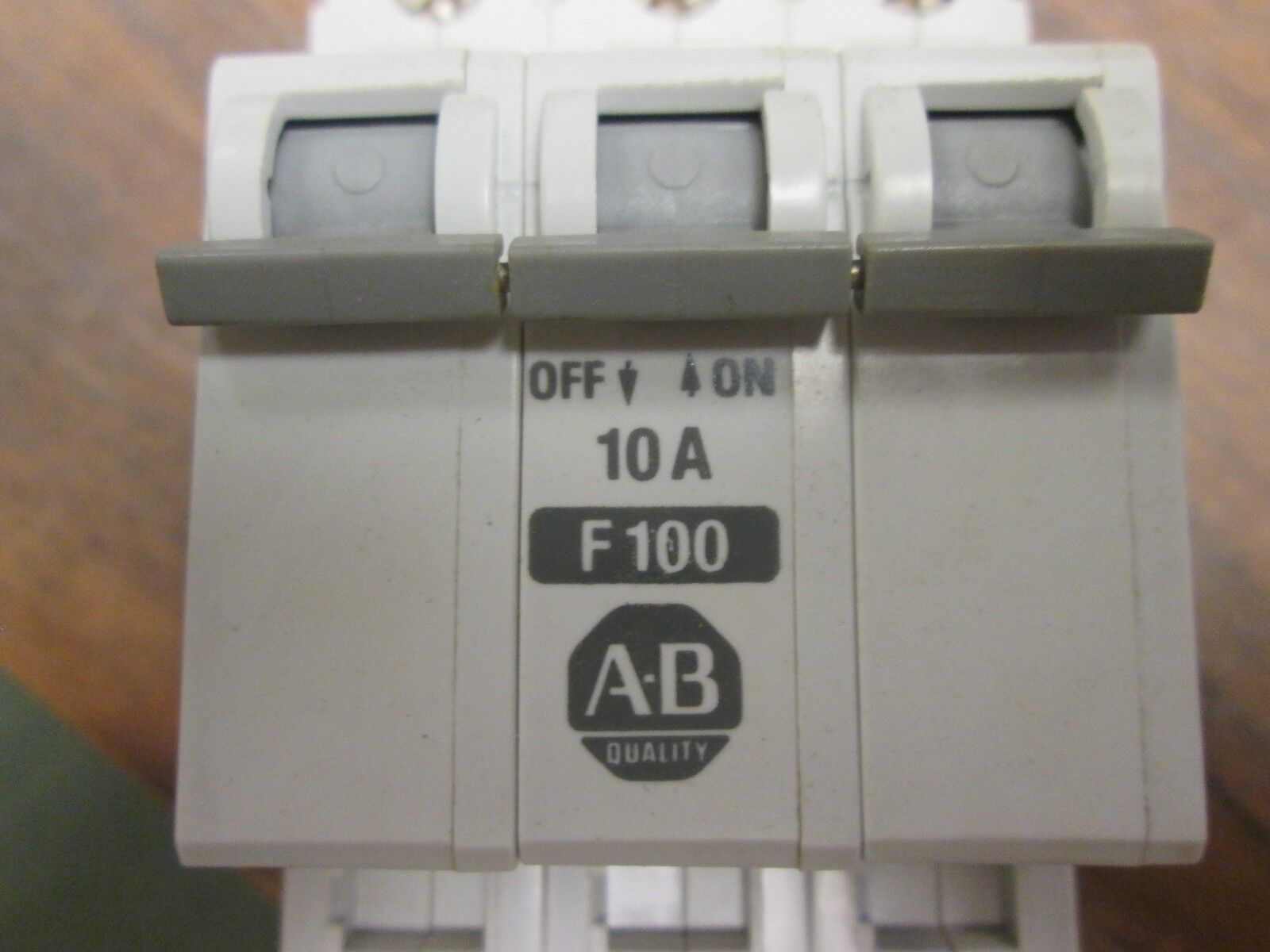 Allen-Bradley Circuit Breaker 1492-CB3-F100 10A 3P Used