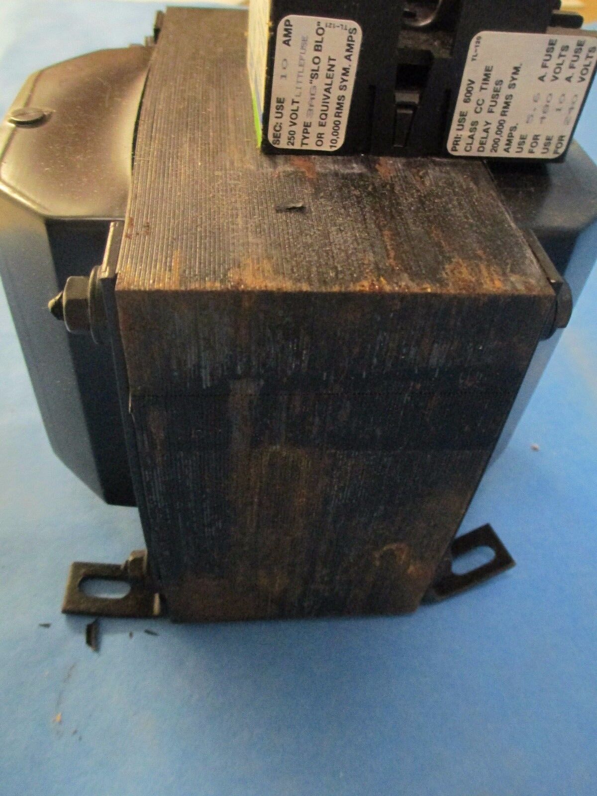 Hevi-Duty Transformer E11003PB 1.1KVA Pri 240/480V Sec 120V Used