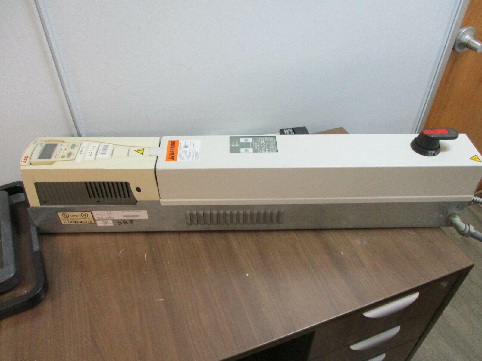 ABB ACH550 AC Drive w/Bypass ACH550-VD-017A-2+F267 5HP 3Ph w/Keypad Used