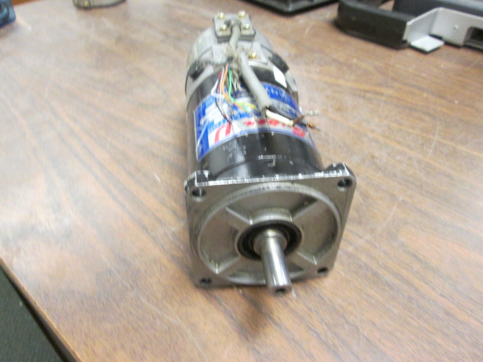 Sanyo Denki Super U DC Servo Motor w/ Optical Shaft Encoder U730-012E18 Used