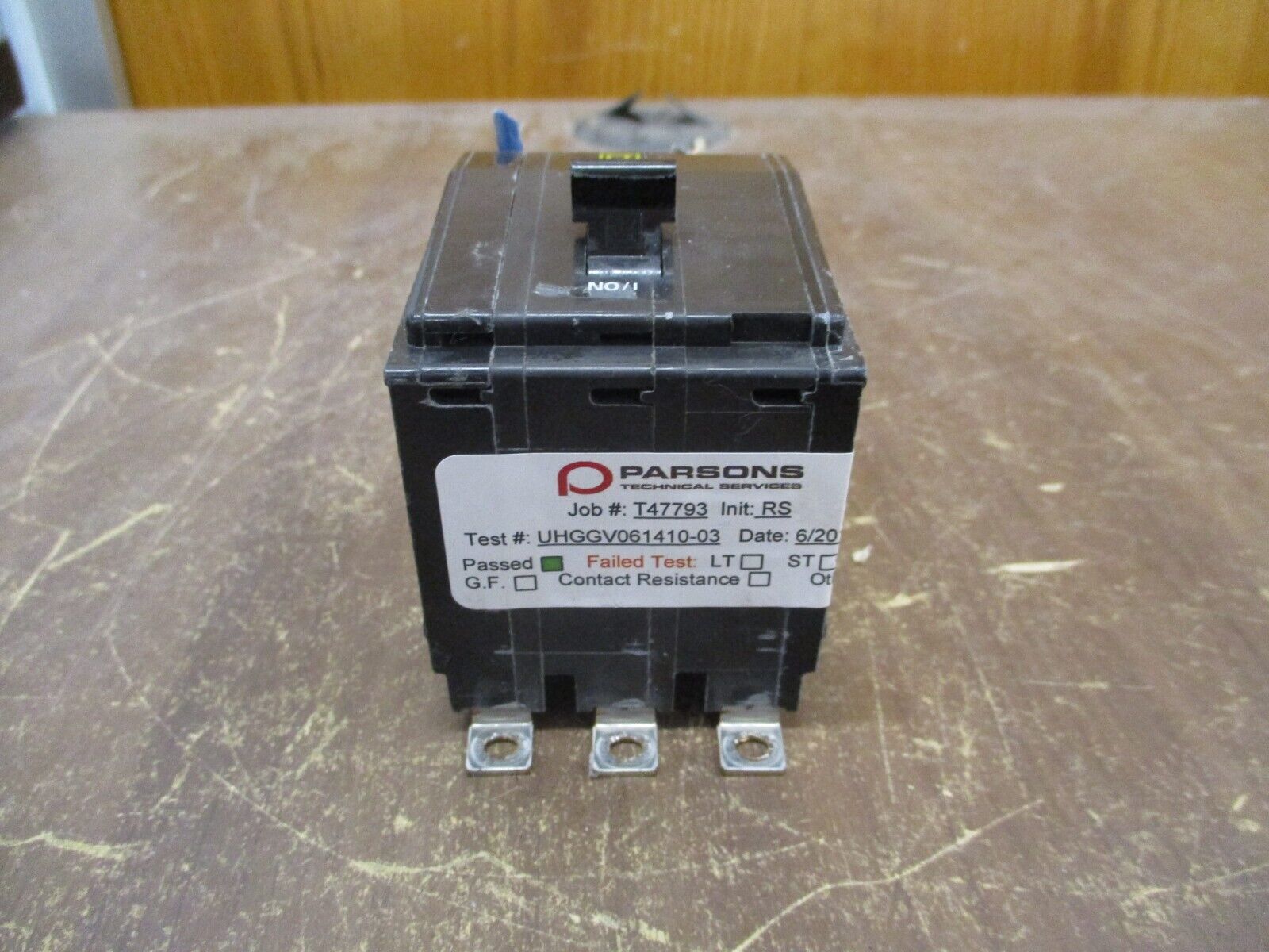 Square D Bolt-On Circuit Breaker QOB330VH 30A 240V 3P 22kA *No Screws* Used