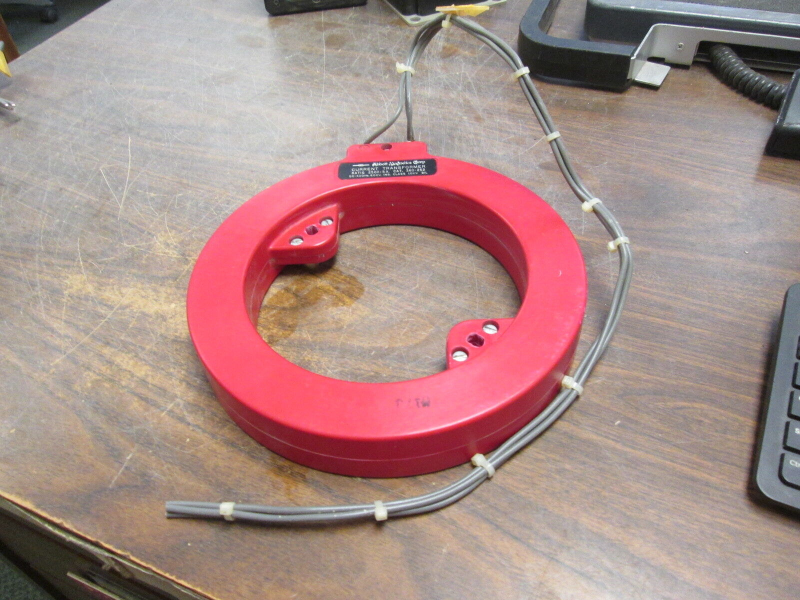 Abbott Magnetics Corp. Current Transformer 360-252 Ratio 2500:5A 600V 50-400Hz