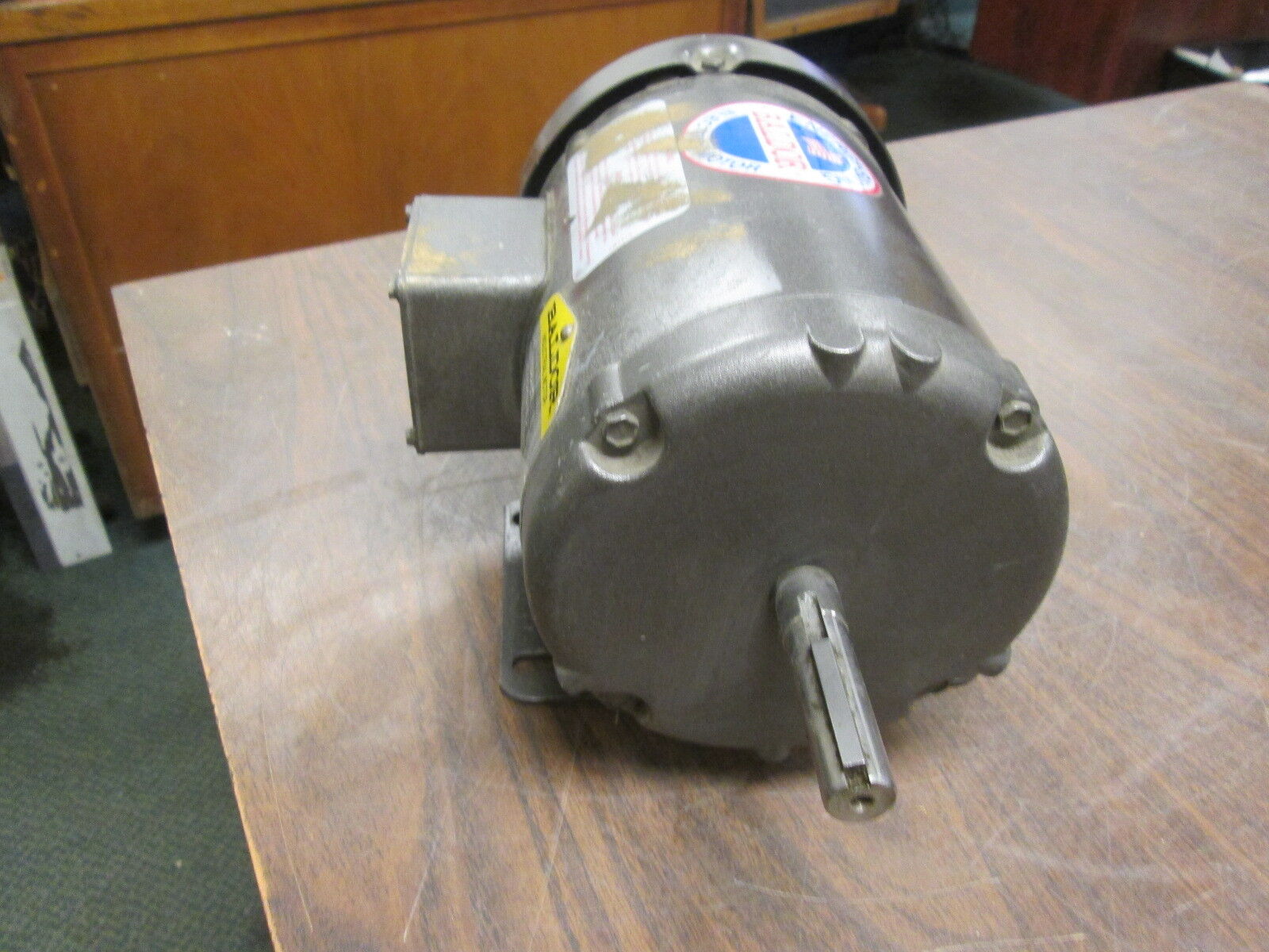 Baldor Industrial AC Motor M3538-5-M17 ½HP 1725RPM FR: 56 550V 0.9A 3Ph Used