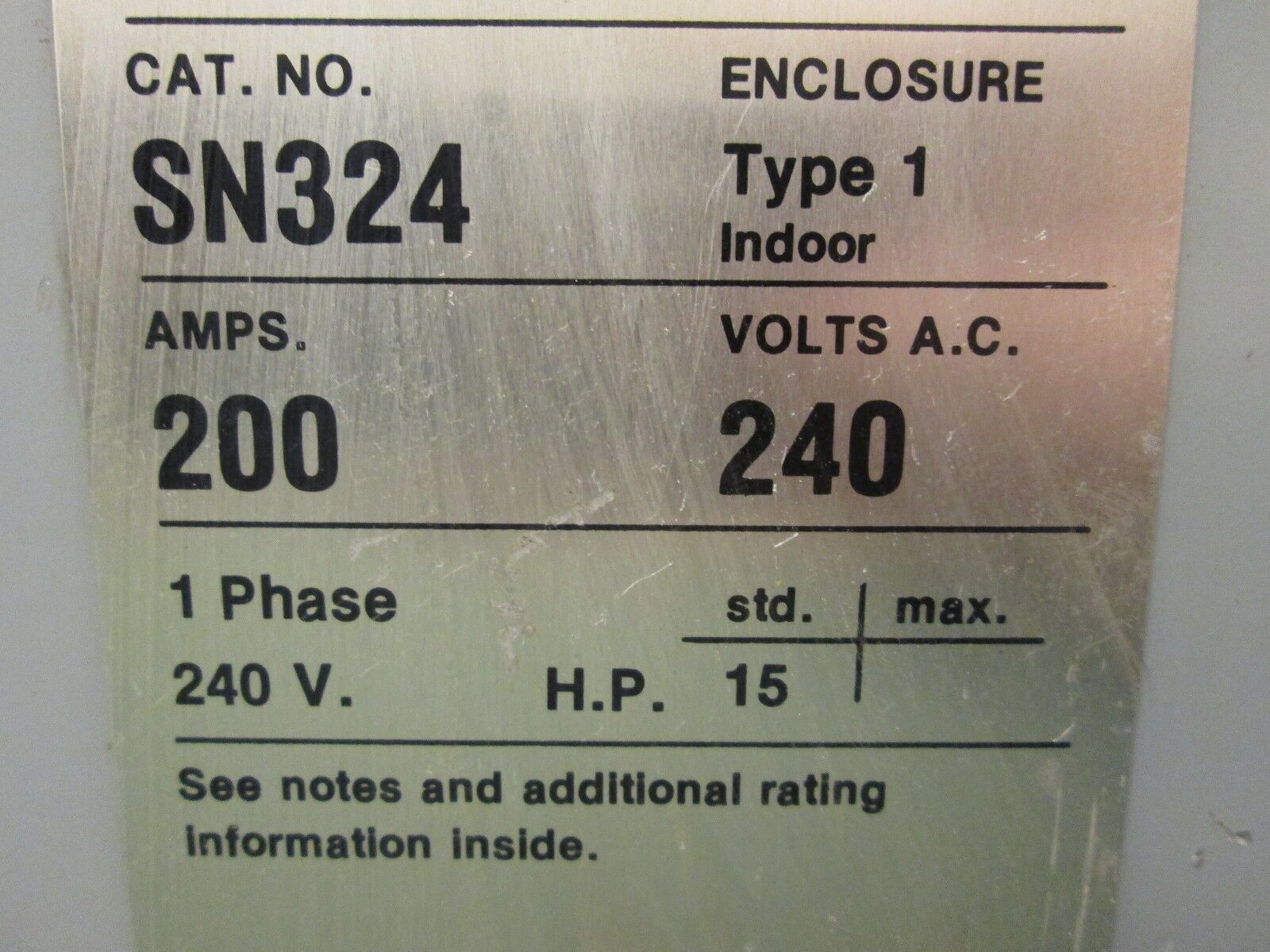 ITE Safety Switch SN324 200A 240V 1Ph Type 1 Enclosure Used