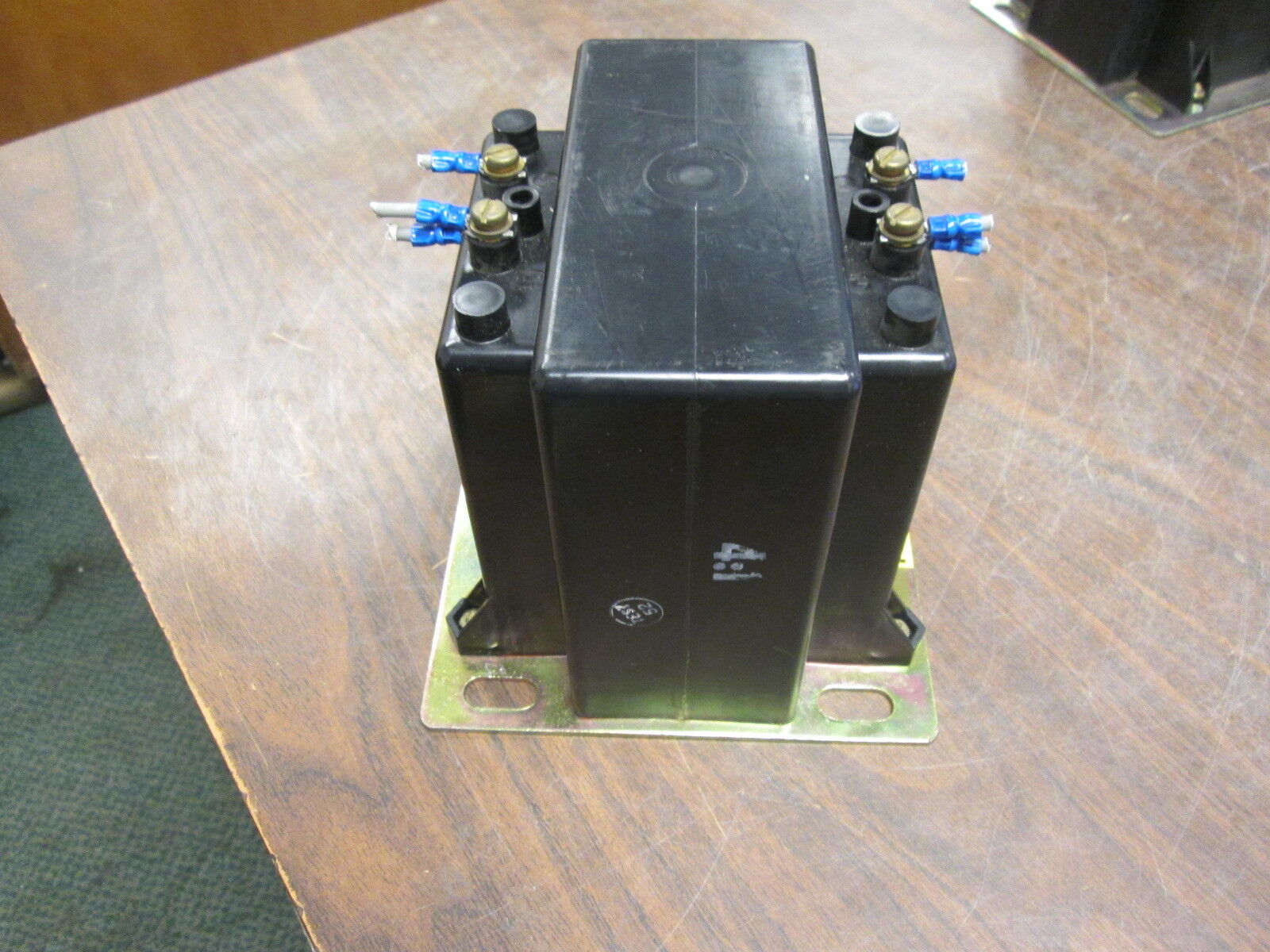 Instrument Transformers Potential Transformer 450-480 Ratio 4:1 Pri:460V Used