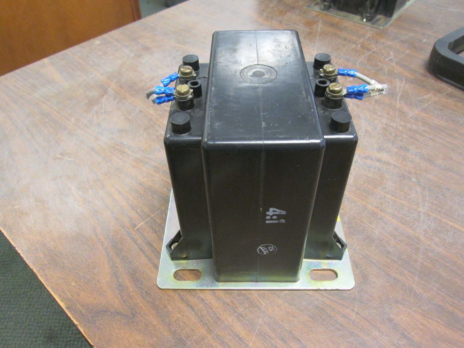 Instrument Transformers Potential Transformer 450-480 Ratio 4:1 Pri:460V 50-60Hz