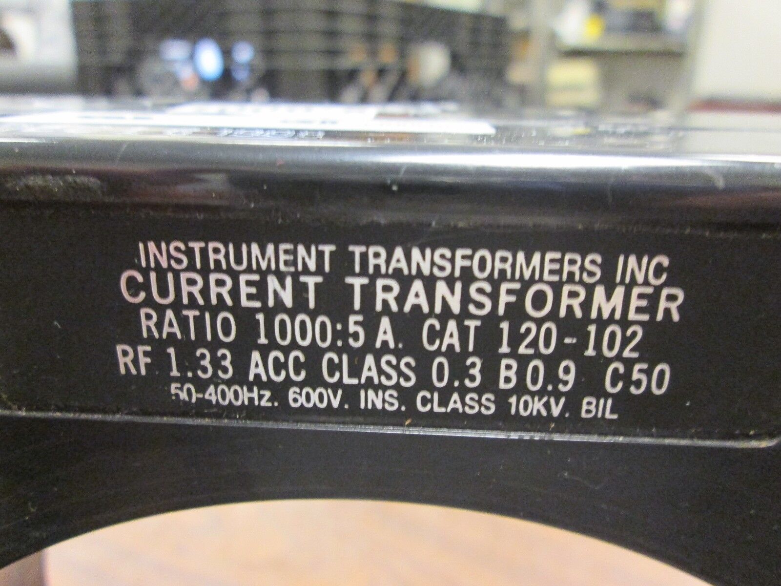 Instrument Transformers Current Transformer 120-102 10KV BIL 600V 50-400Hz Used