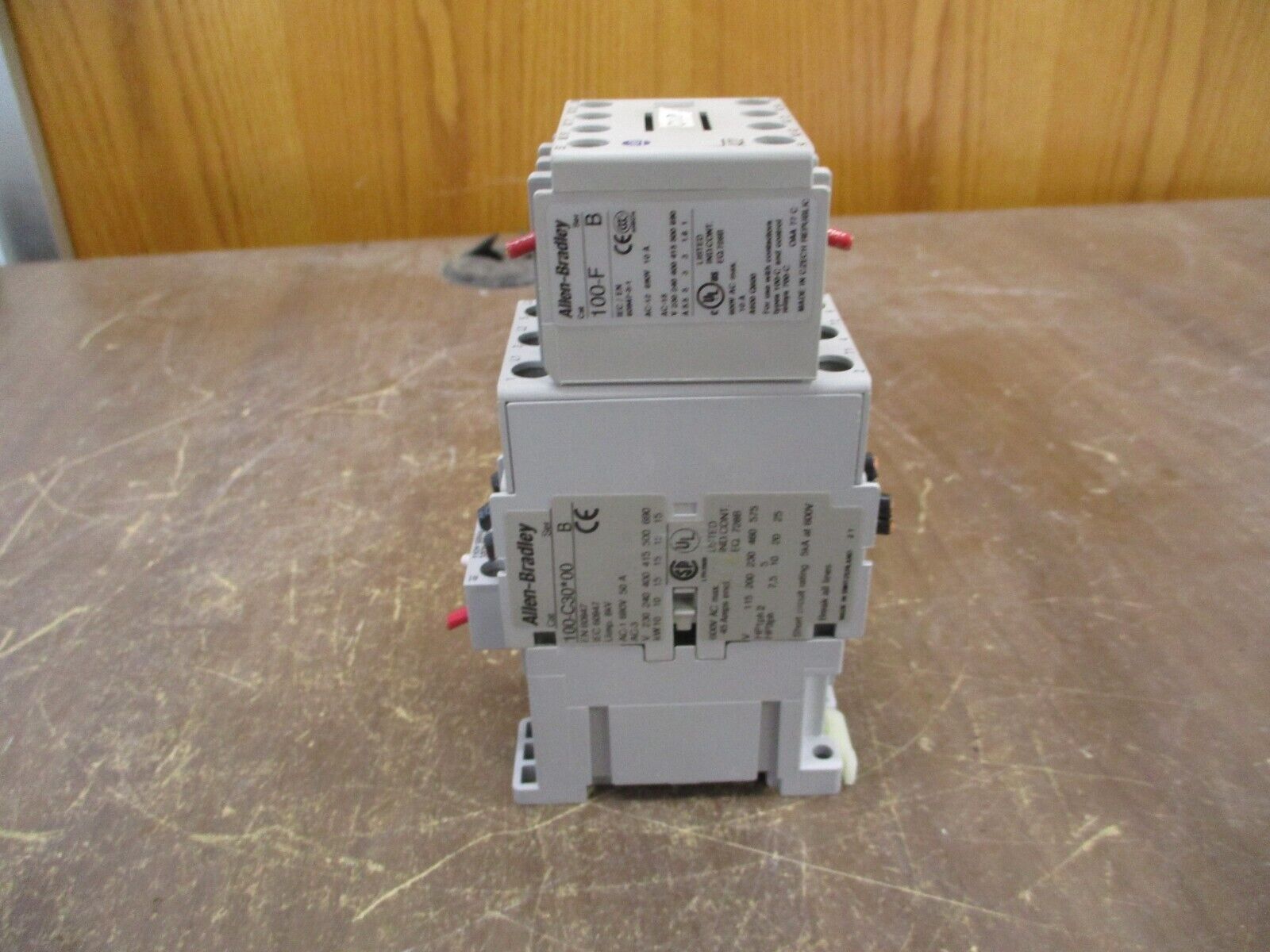 Allen-Bradley Contactor 100-C30*00 Ser. B 120V Coil 55A 600V w/ Aux Contact Used