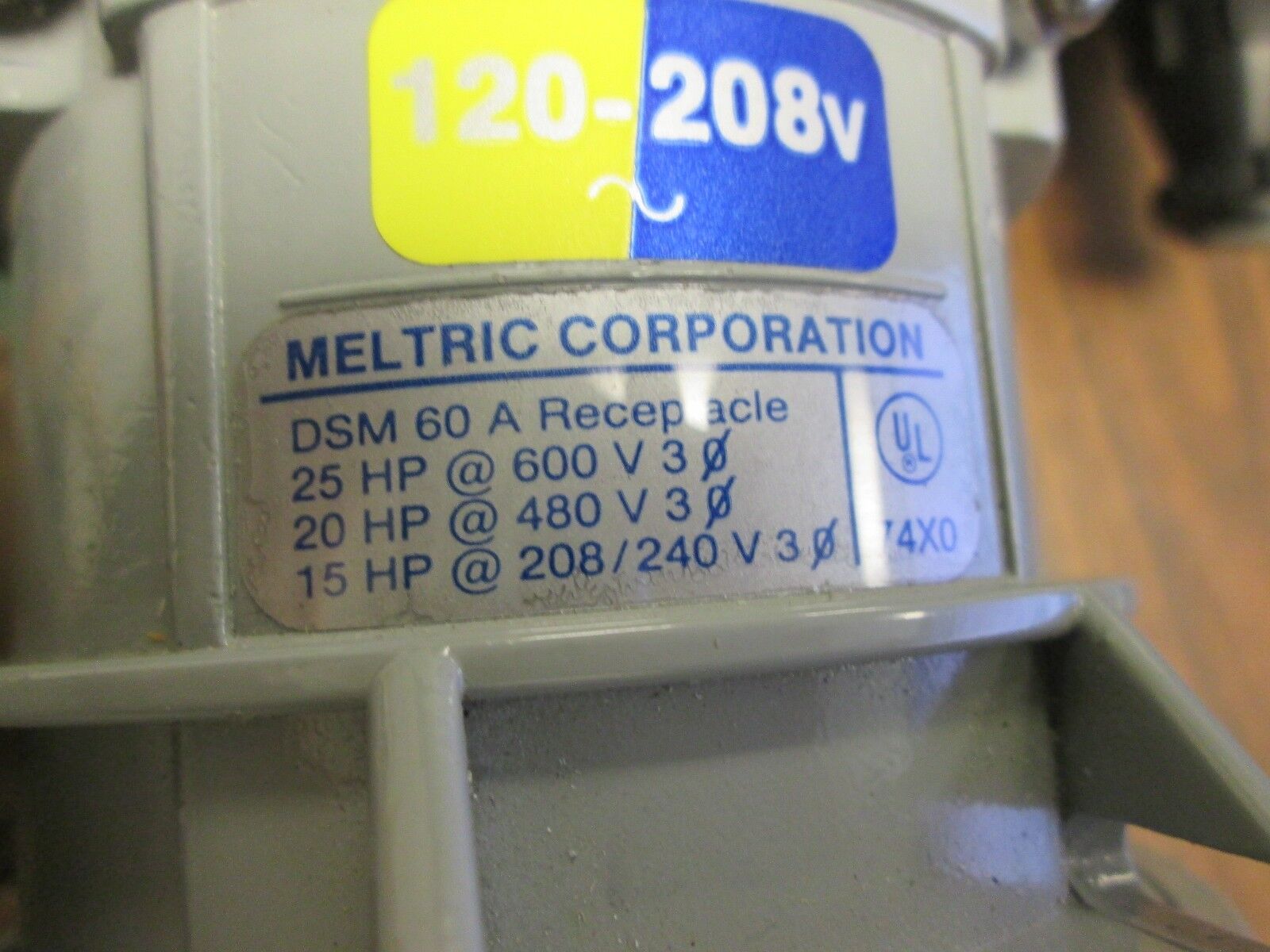 Meltric  Receptacle w/ Base  89-60167-080  60A  120/208V  3Ph