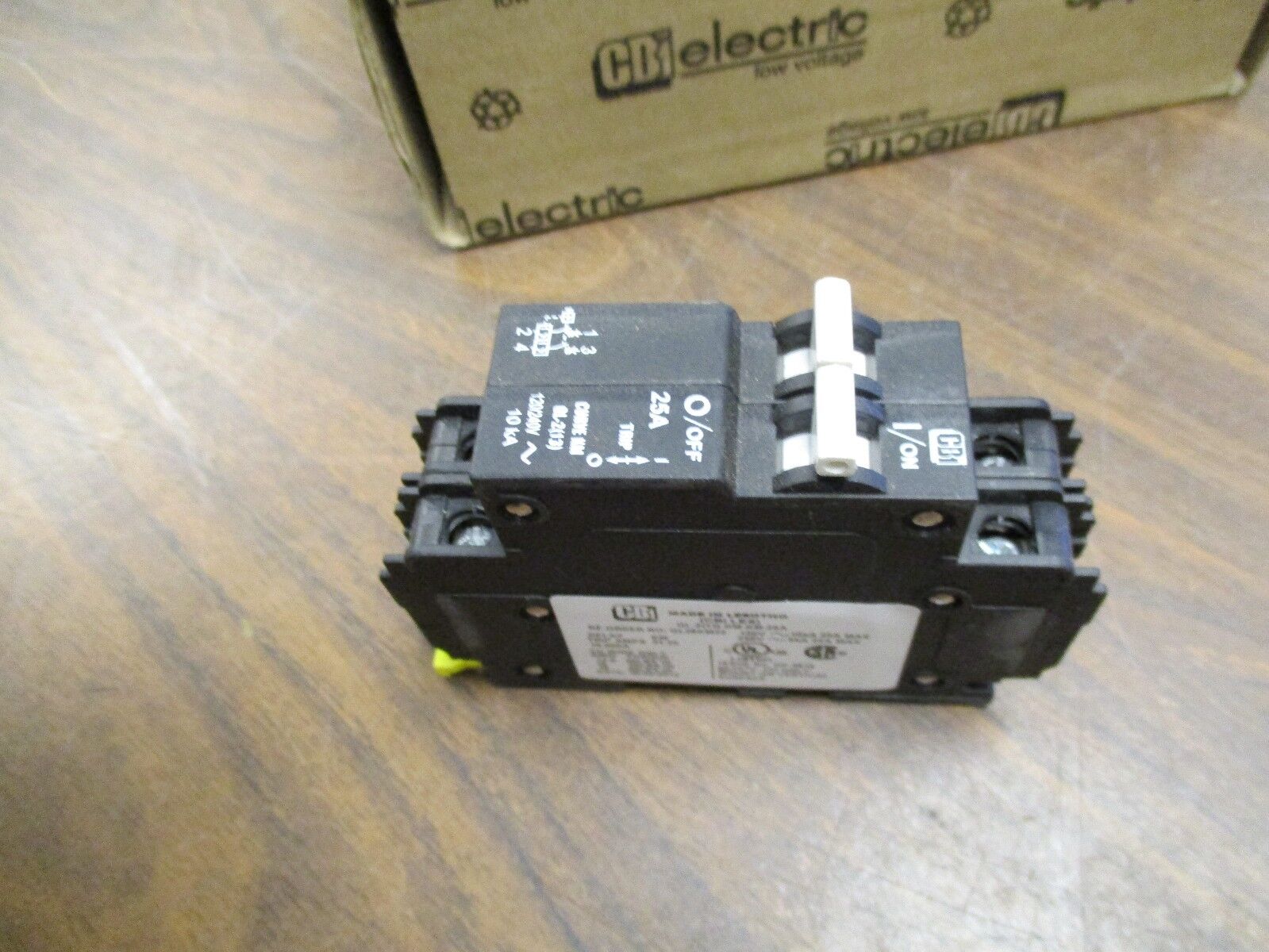 Circuit Breaker Industries Miniature Circuit Breaker QL29MS25 25A , *Box of 6*