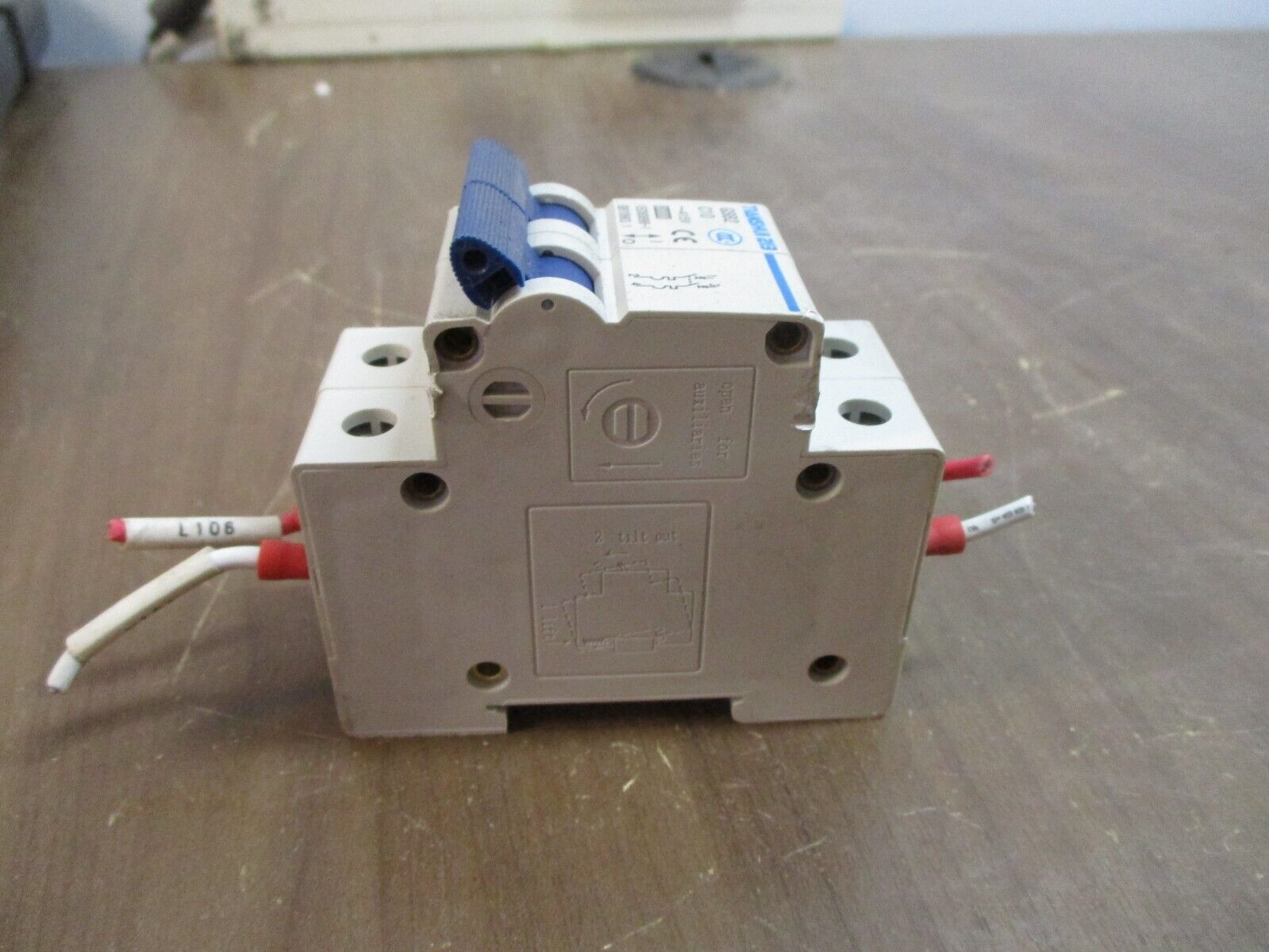 Tianshui 213 Circuit Breaker GSB2 C10 10A 415V 2P Used