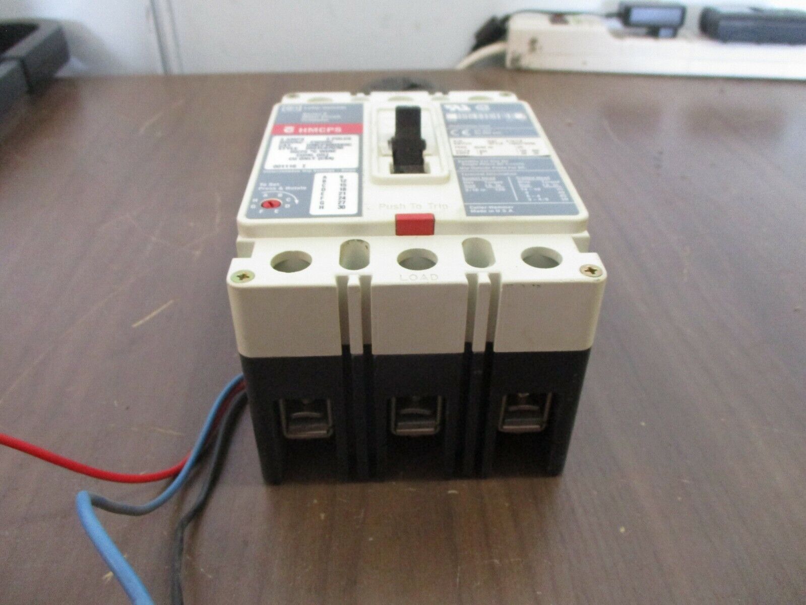 Cutler-Hammer / Westinghouse Circuit Breaker w/ Aux HMCP003A0C 3A 600V 3P Used