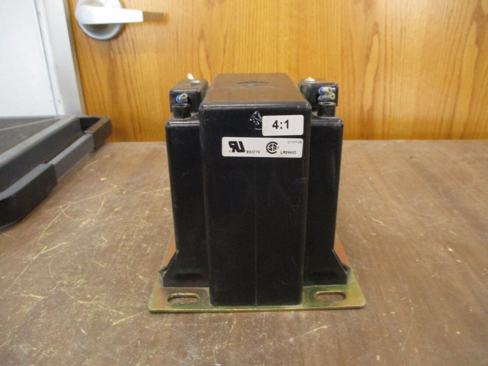 Instrument Transformers Potential Transformer 450-480 10KV BIL Pri: 480V Used