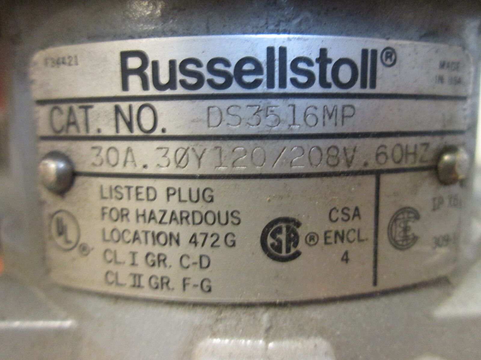 Russellstoll Plug DS3516MP 30A 120/208V Y 3Ph 5W Used