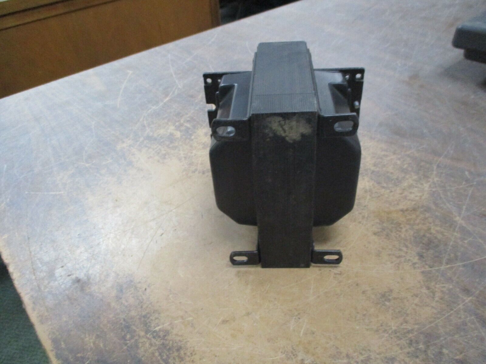 Hevi-Duty Type SBE Control Transformer E180E 0.180KVA Pri:120/240V Sec:24V Used