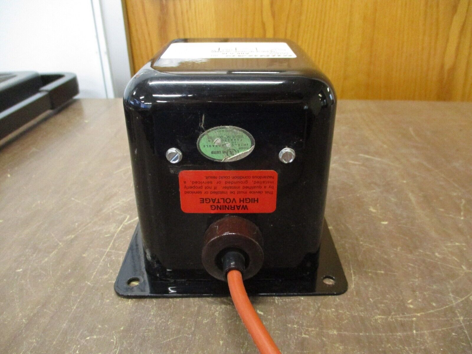 Dongan Interchangable Ignition Transformer A06-SJ5 Pri: 120V Sec: 6000V 60Hz