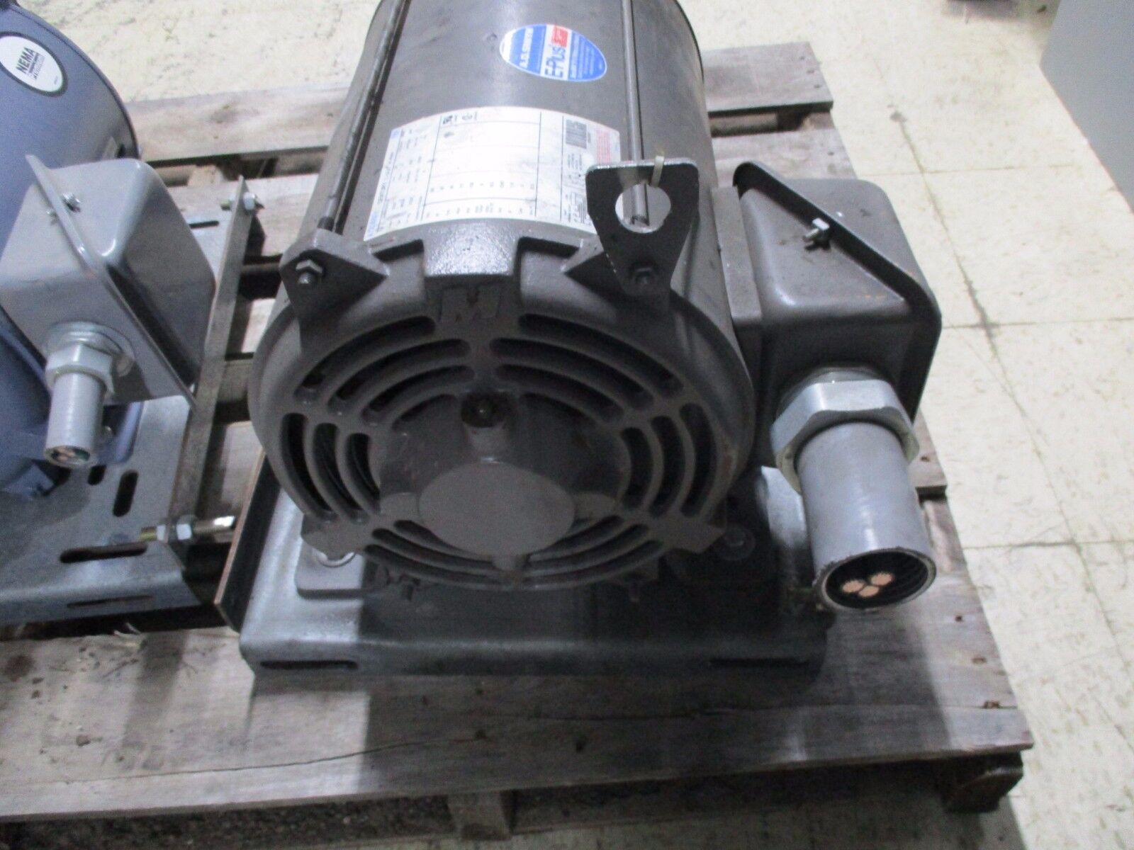 A.O. Smith AC Motor 6-850433-01-00 40HP 1760RPM FR:D324T Encl:DP 200V 113A Used