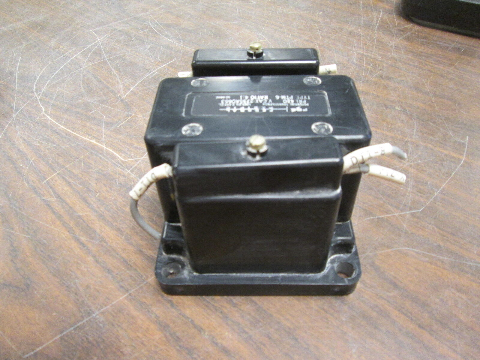 FPE Type PTM-6 Potential Transformer 2755A0663 10KV BIL Ratio 4:1 Pri:480 Used