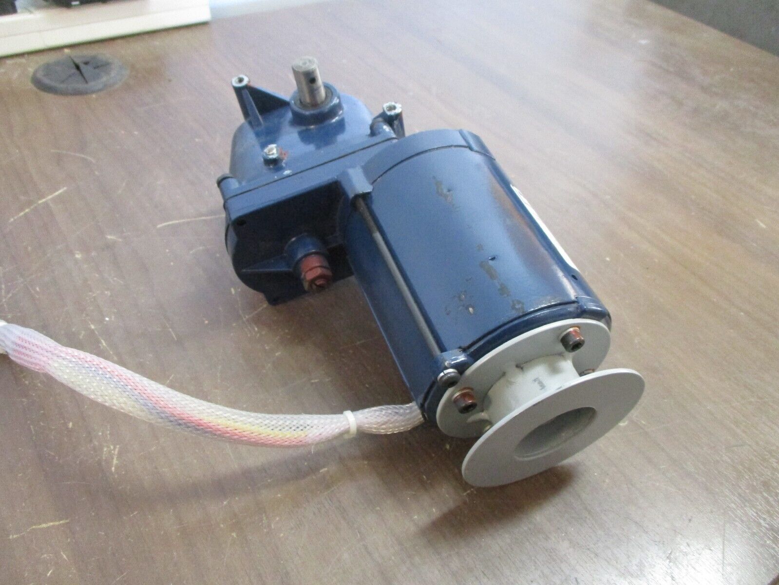 VonWeise Gearmotor V01060AB33 1/10HP 115V 60Hz 1Ph 1.5A Ratio 70:1 Used