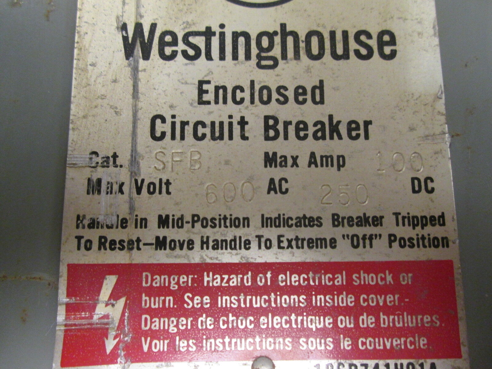 Westinghouse Enclosed Circuit Breaker SFB/FD3015 15A 600V 3P Used