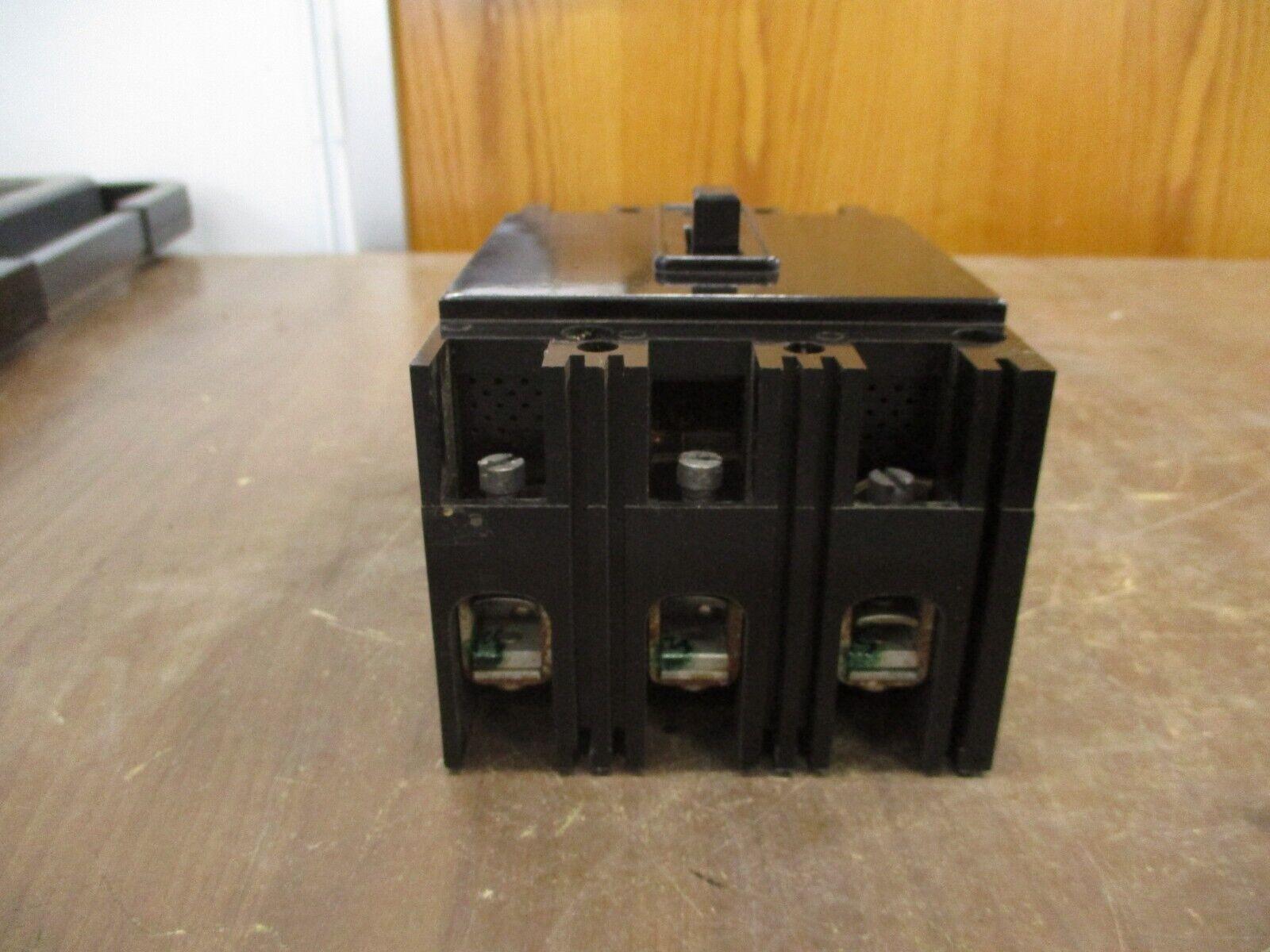 Westinghouse Circuit Breaker FA3030 30A 600V 3P Used