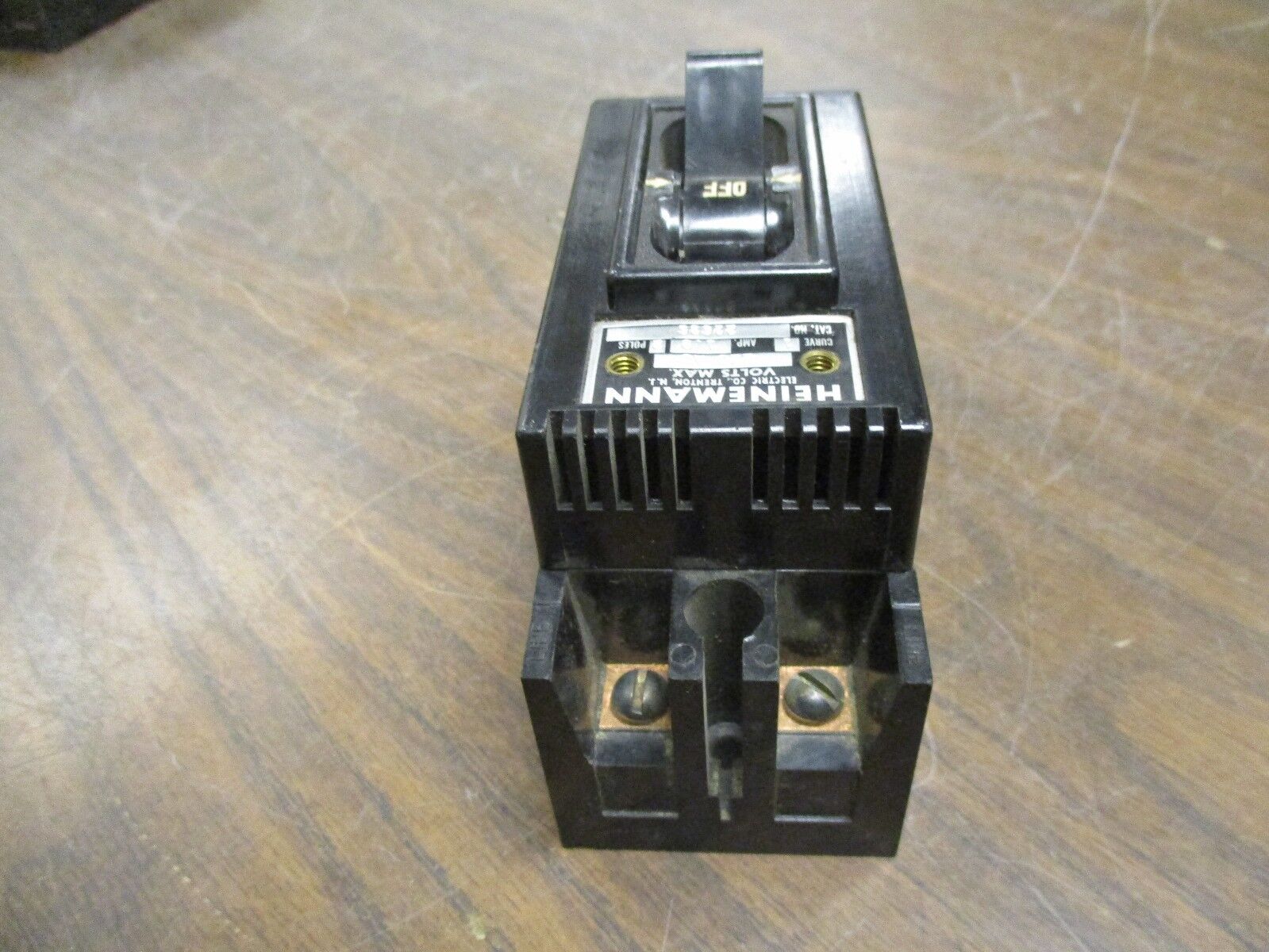 Heinemann Circuit Breaker 2268S 1.9A 2P 220VAC Curve: 1 Used