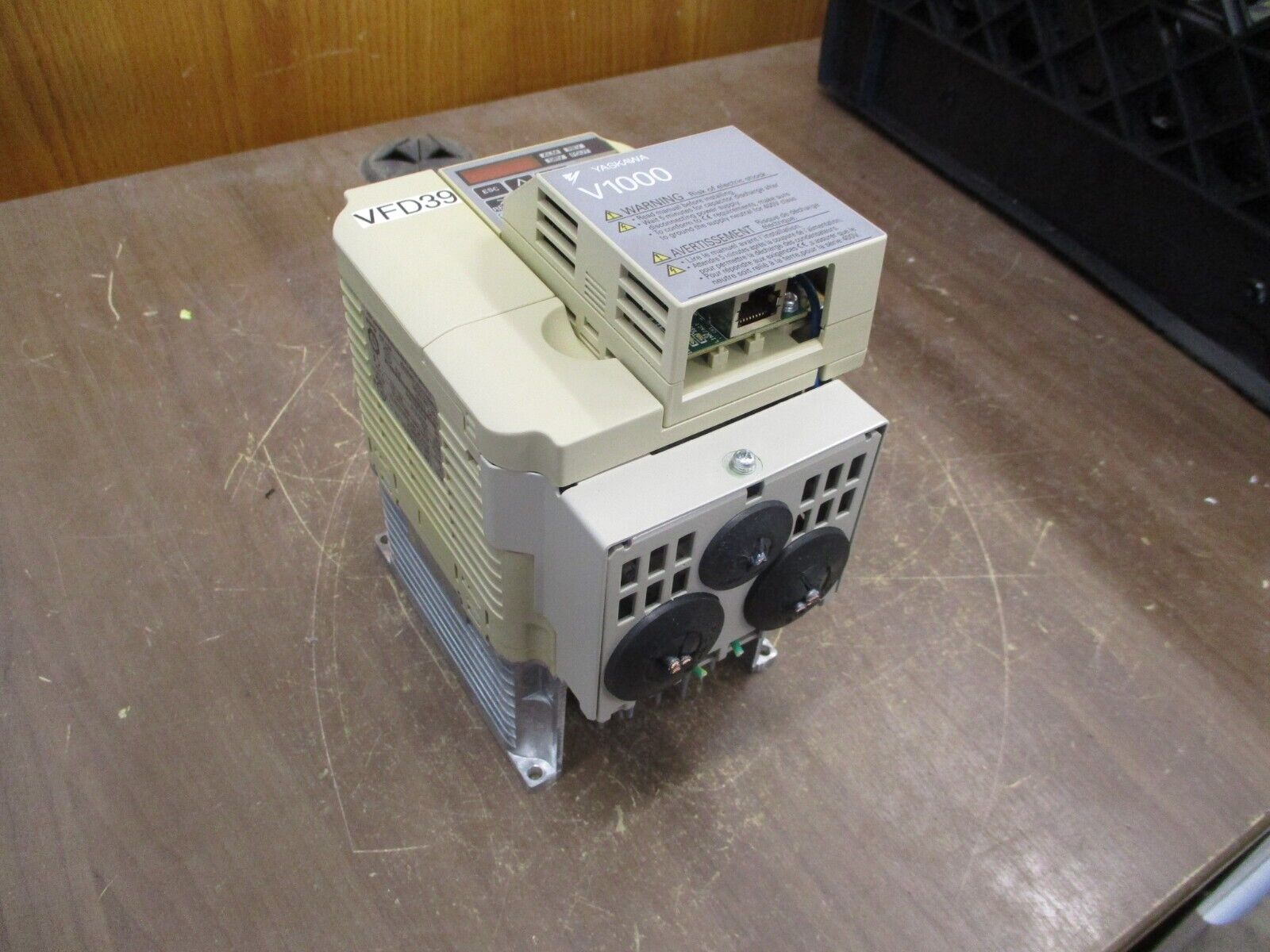 Yaskawa V1000 AC Drive CIMR-VU4A0009FAA Rev. C 5HP 3Ph Used