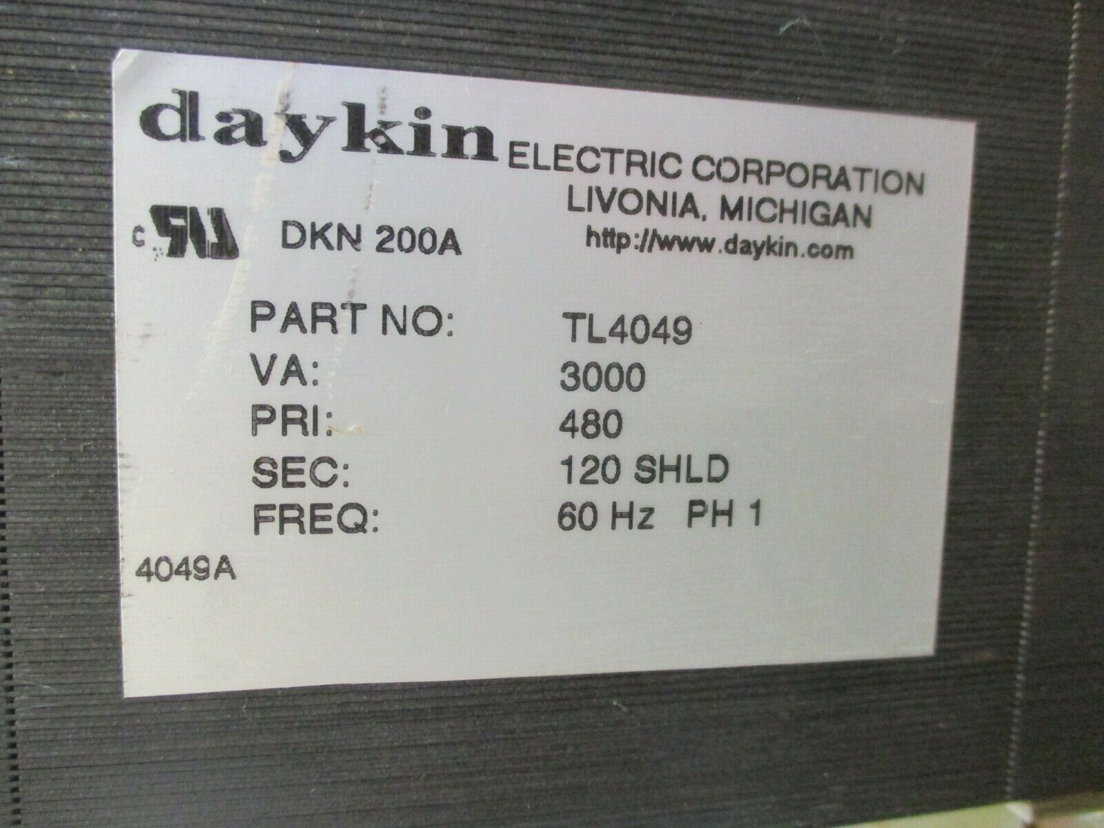 Daykin Transformer Disconnect OMDGTB-15 3kVA 1Ph 60Hz Used