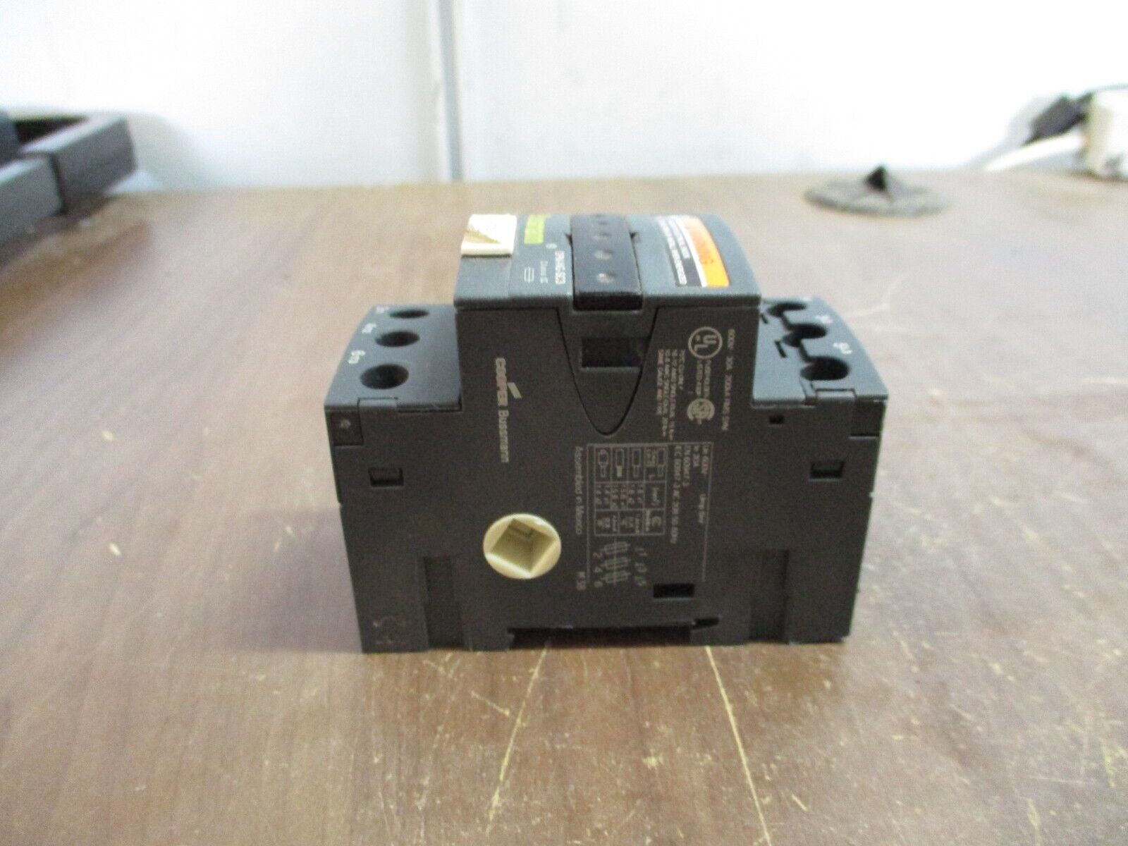 Bussmann Fuse Holder OPM-NG-SC3 30A 600V 3P Used