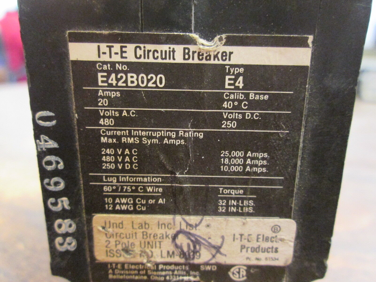 ITE/Siemens Circuit Breaker E42B020 20A 480V 2P Used