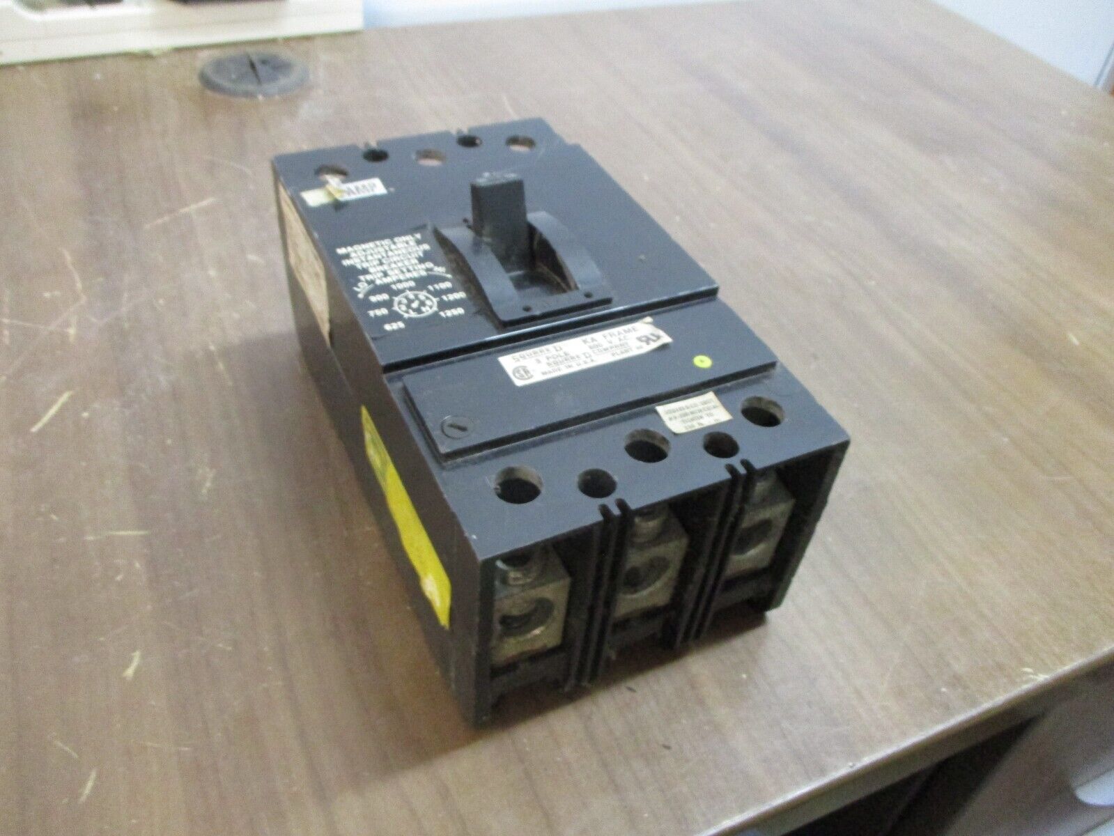 Square D Circuit Breaker KAL-36225-25M 225A 600V 3P Used