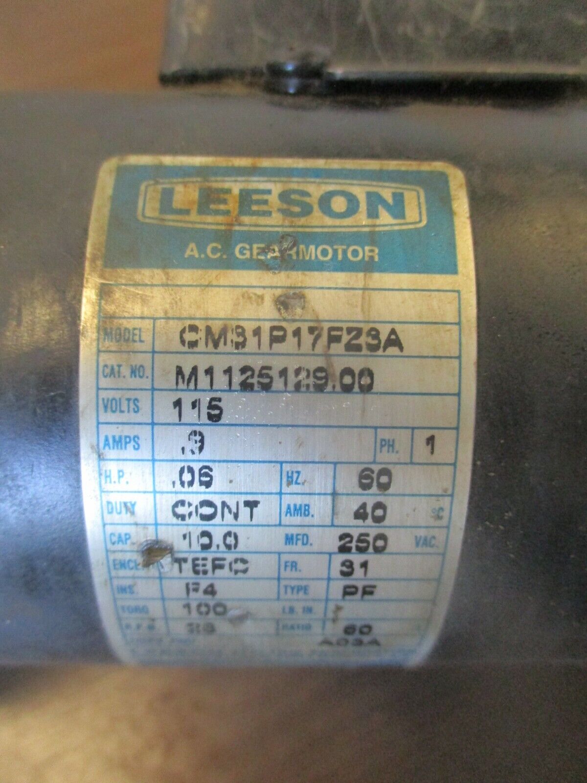 Leeson CM31P17FZ3A AC Gearmotor M1125129.00 0.06HP 115V 0.9A 60HZ 1Ph Used