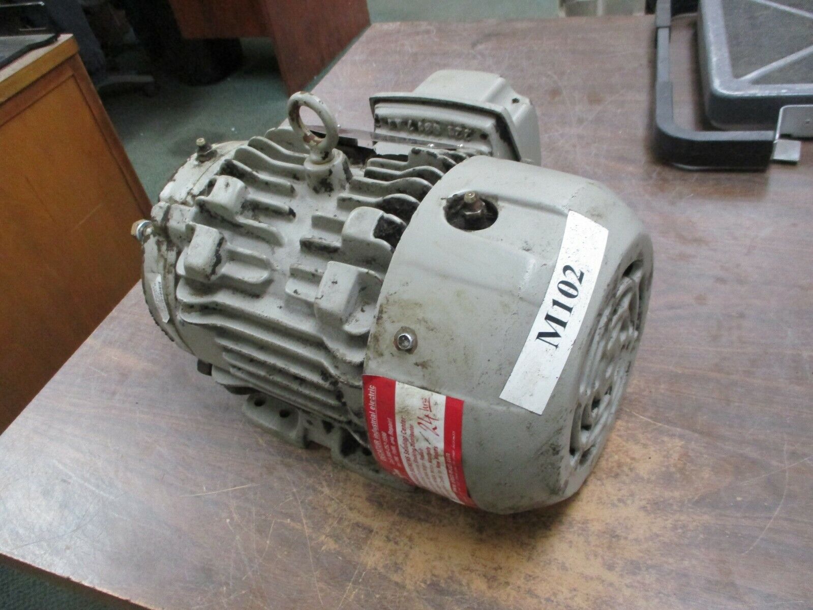 Siemens AC Motor 1LE23111AB3143 1.5HP 1800RPM 208-230/460V 4.4-4.2/2.1A Used