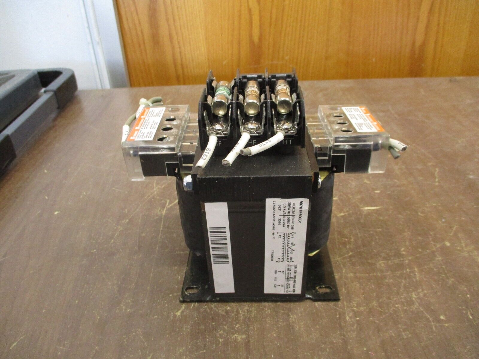 Square D Transformer 9070TF500D1 0.5kVA Pri: 240/480V Sec: 120V 50/60Hz  Used