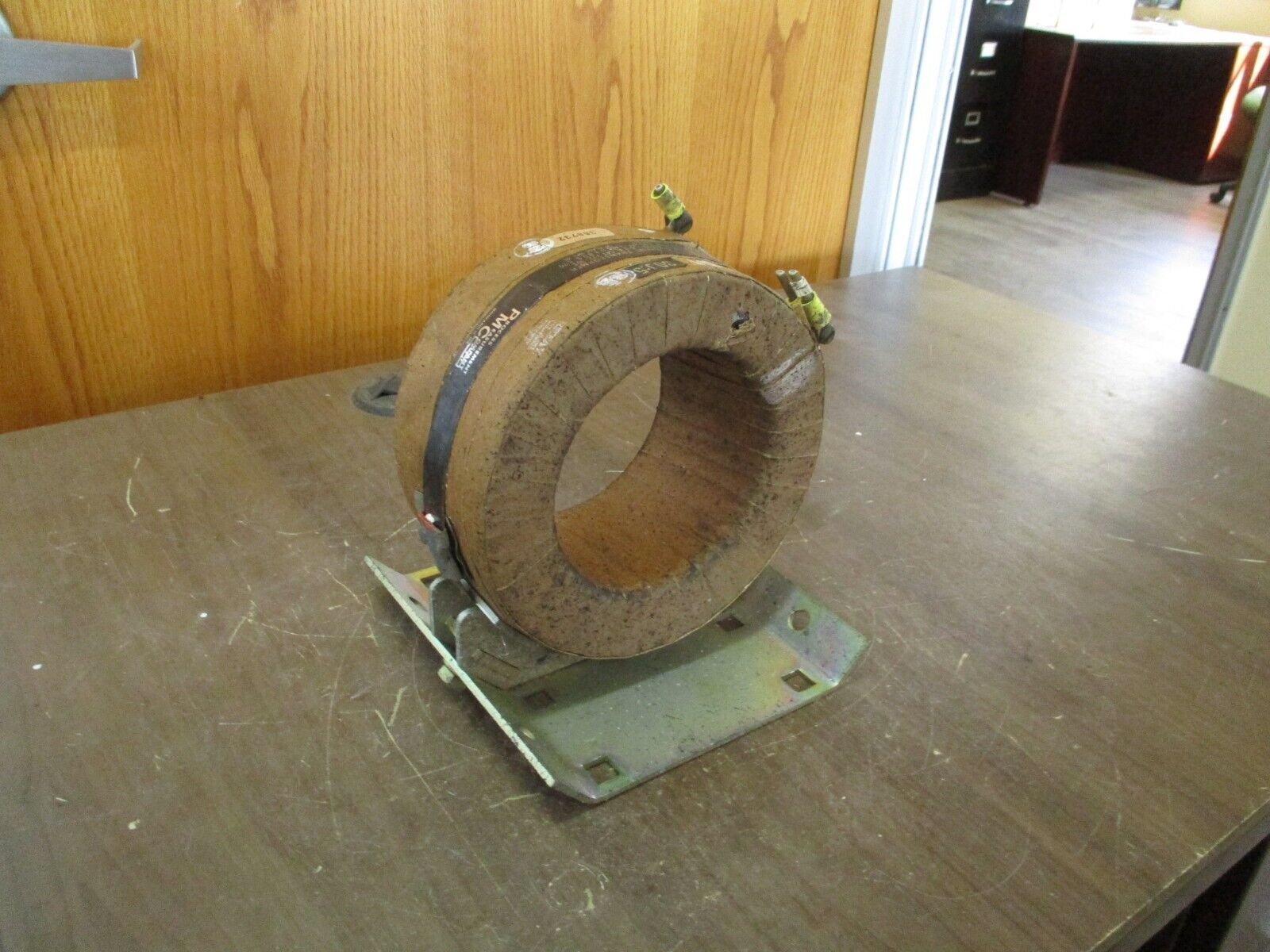 Process Measurement Company Current Transformer 722-301 Ratio 300:5A 600V Used