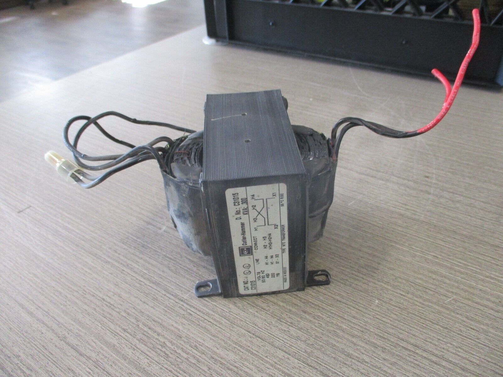 CUtler-Hammer Type MTC Transformer C31015 0.300KVA 50/60HZ Used.