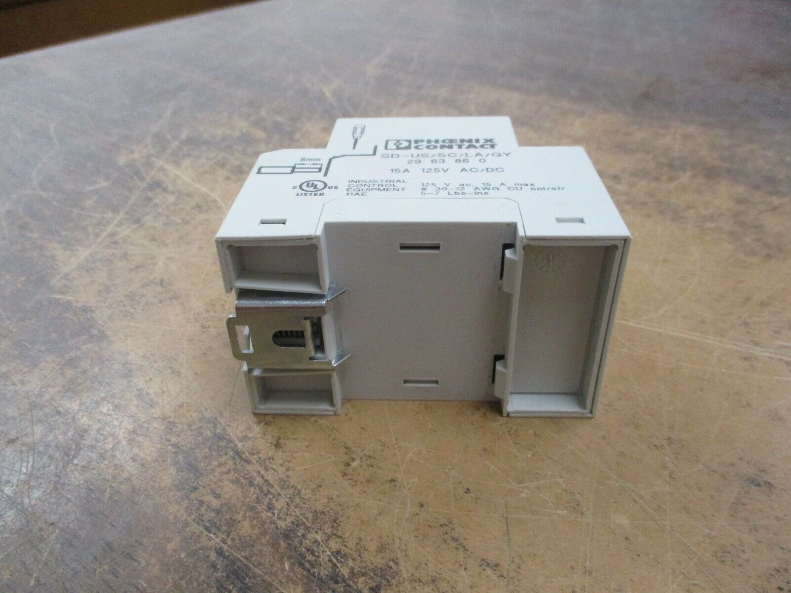 Phoenix Contact DIN Mount Power Outlet SD-US/SC/LA/GY 15A 125V Used