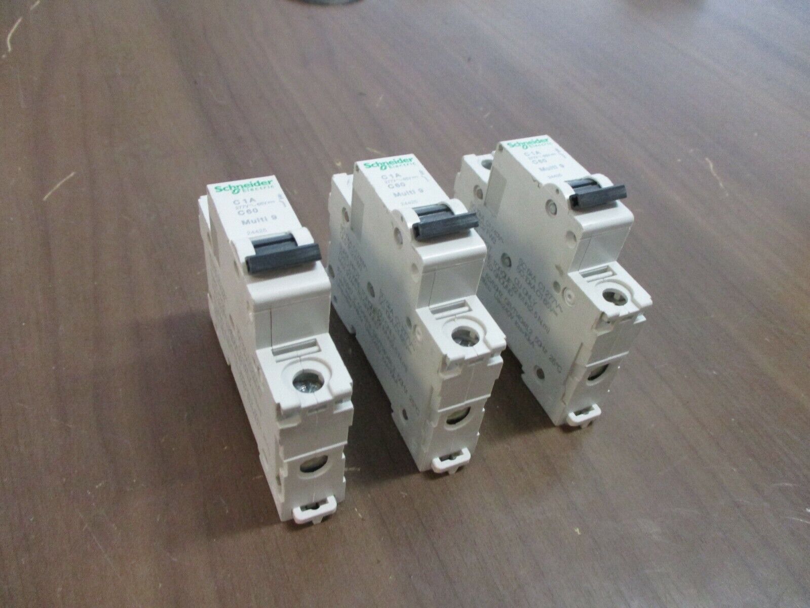 Schneider Electric Multi9 C1A-C60 Circuit Breaker 24425 1A 277V 1P *Lot of 3*