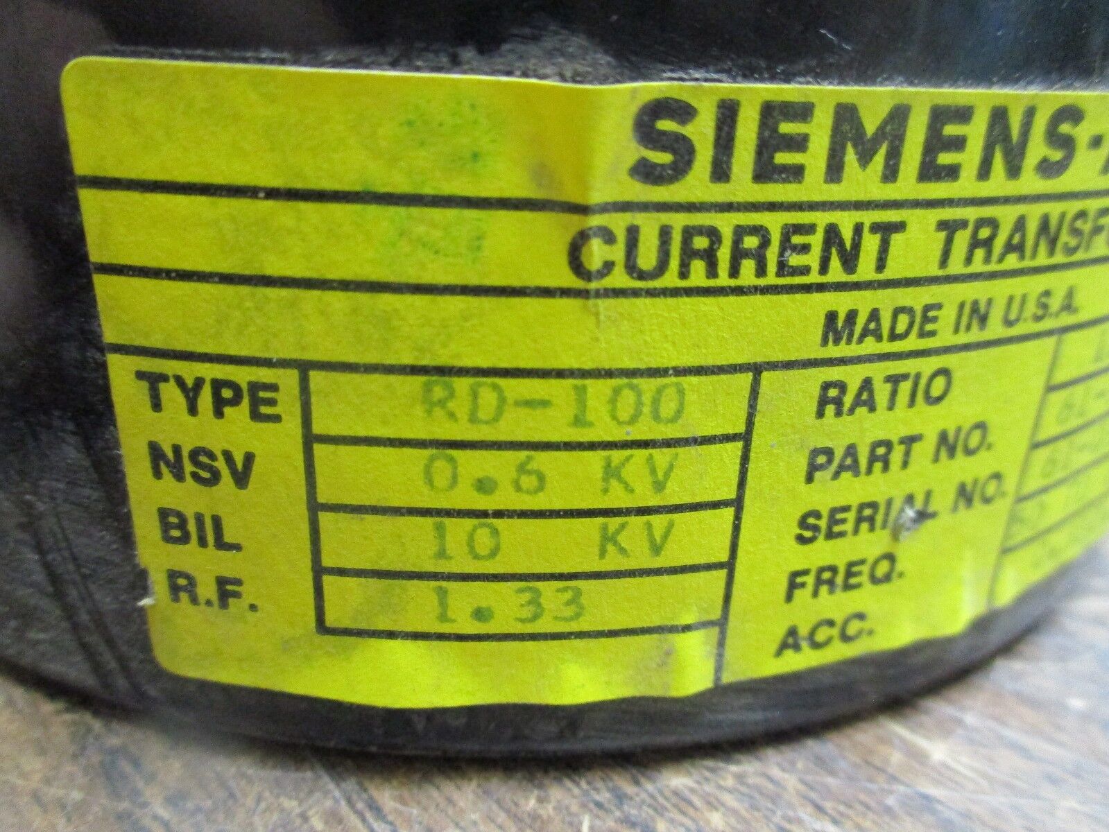 Siemens-Allis Type RD-100 Current Transformer 61-300-050-121 Ratio 1200:5A Used