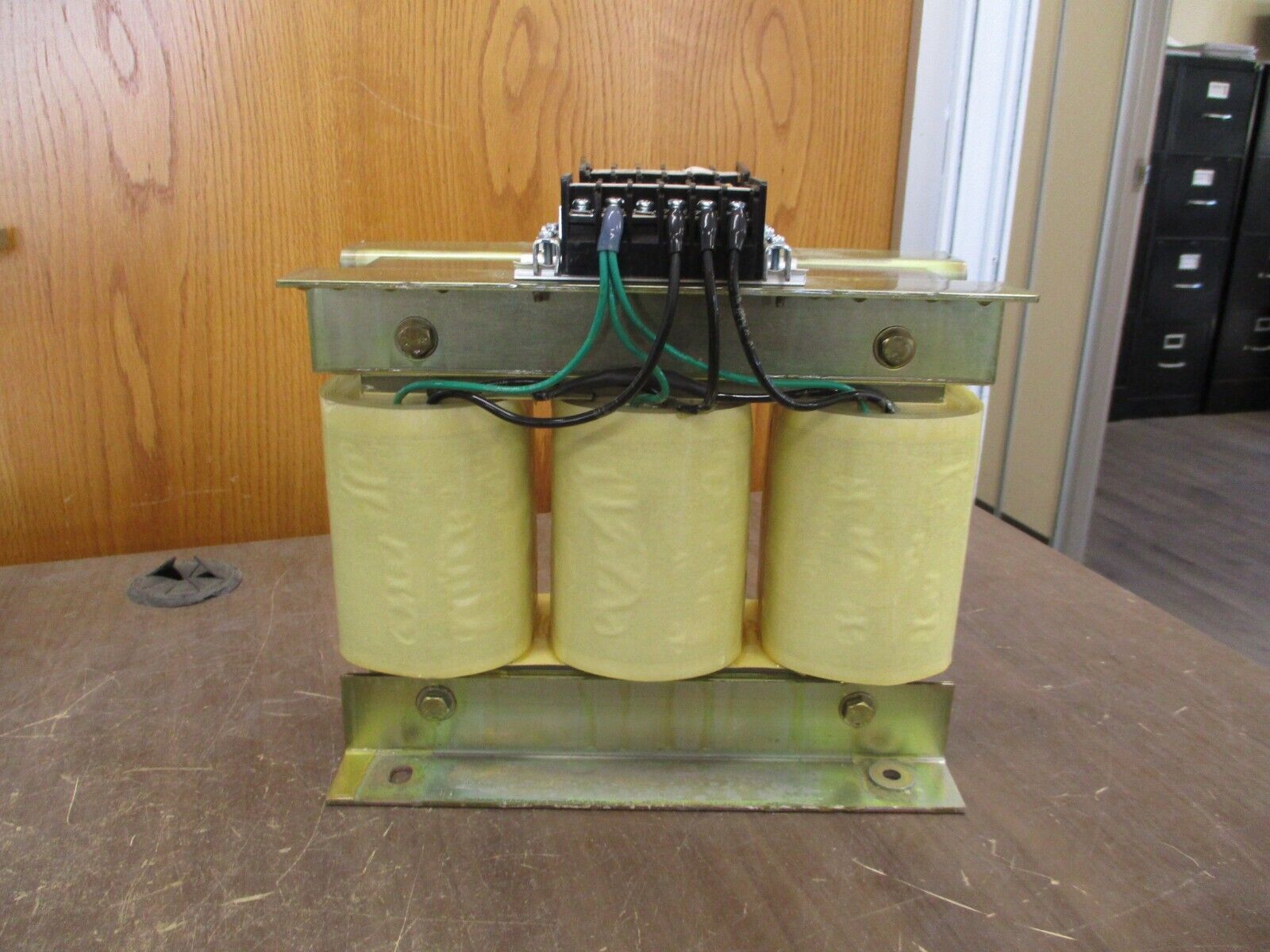 Sanil Transformer KKLZ-0096 H03 2.33kVA Pri: 480V Sec: 210V 3Ph 60Hz Used