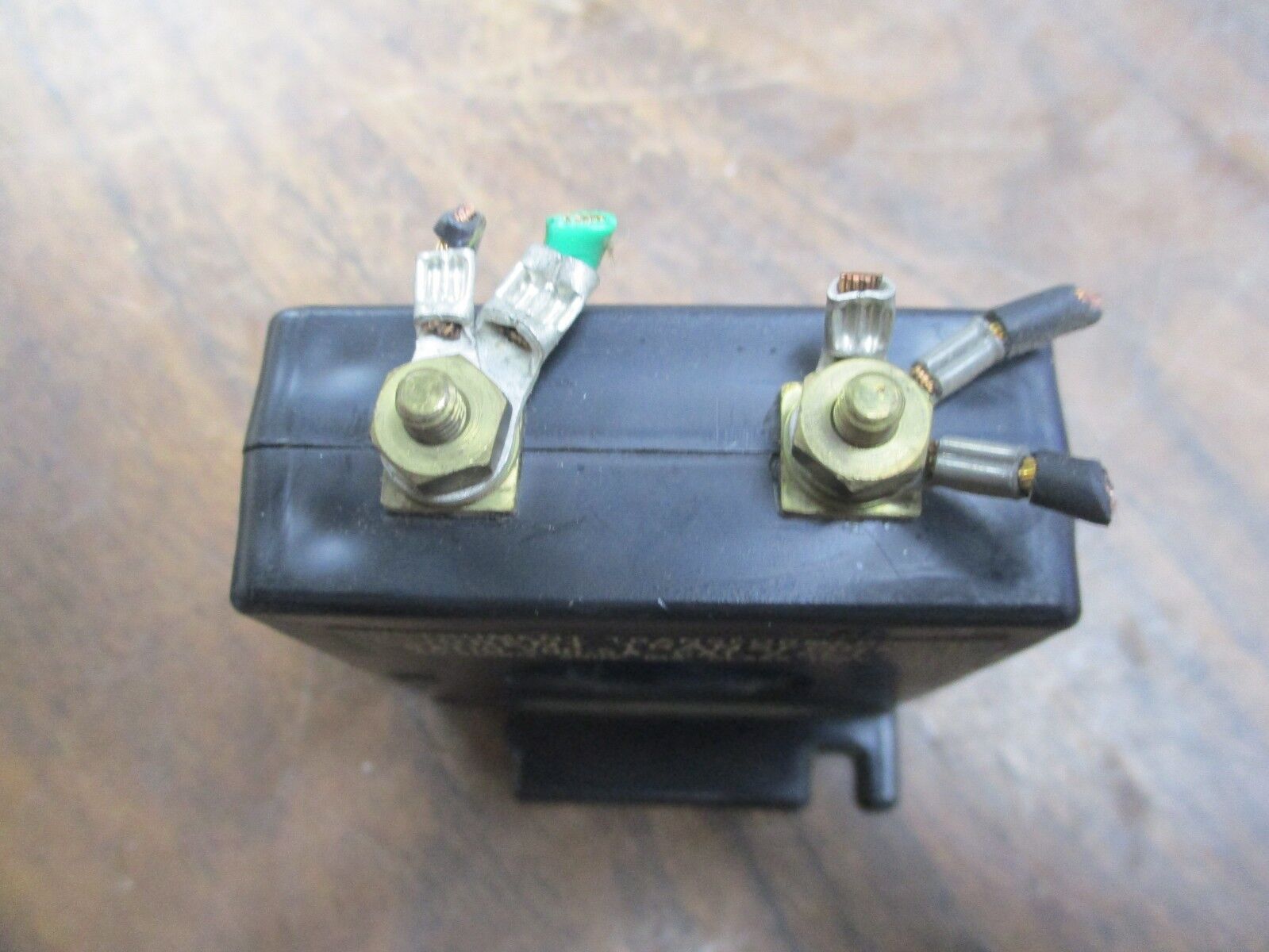 Instrument Transformers Current Transformer 2 SFT 201 Ratio 200:5A 600V 50-400Hz