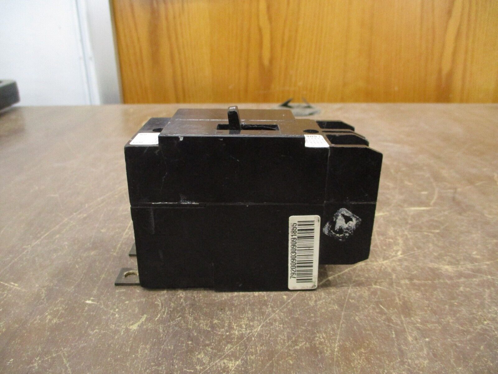 Cutler-Hammer Bolt-On Circuit Breaker GHB2050 277/480V 50A 2P New Surplus