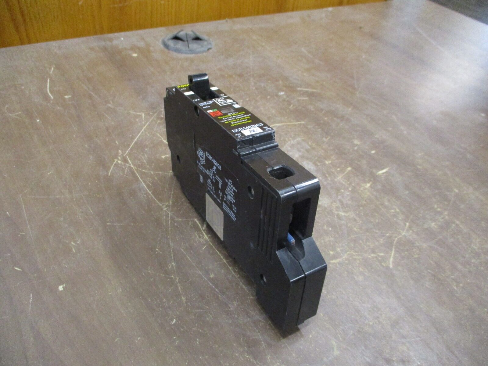 Square D Powerlink Circuit Breaker ECB14020G3 20A 277V 1P *No Screw* Used