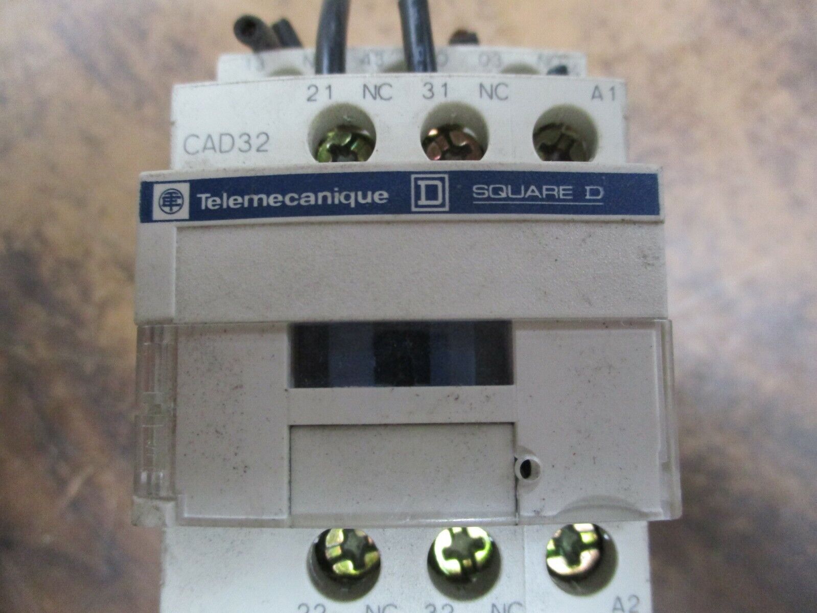 Telemecanique Contactor CAD32 208V Coil 10A 600V w/ Cover Used