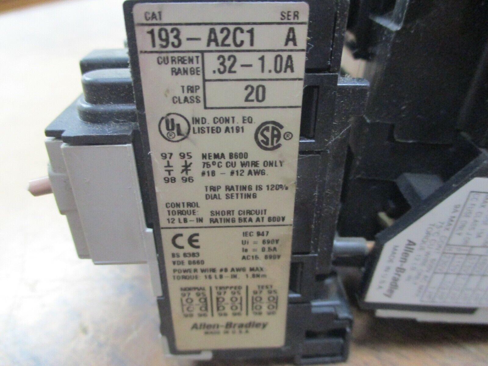 Allen-Bradley Starter 100-A09NZ*3/193-A2C1 24VDC Coil 9A 600V Trip: 0.32-1.0A