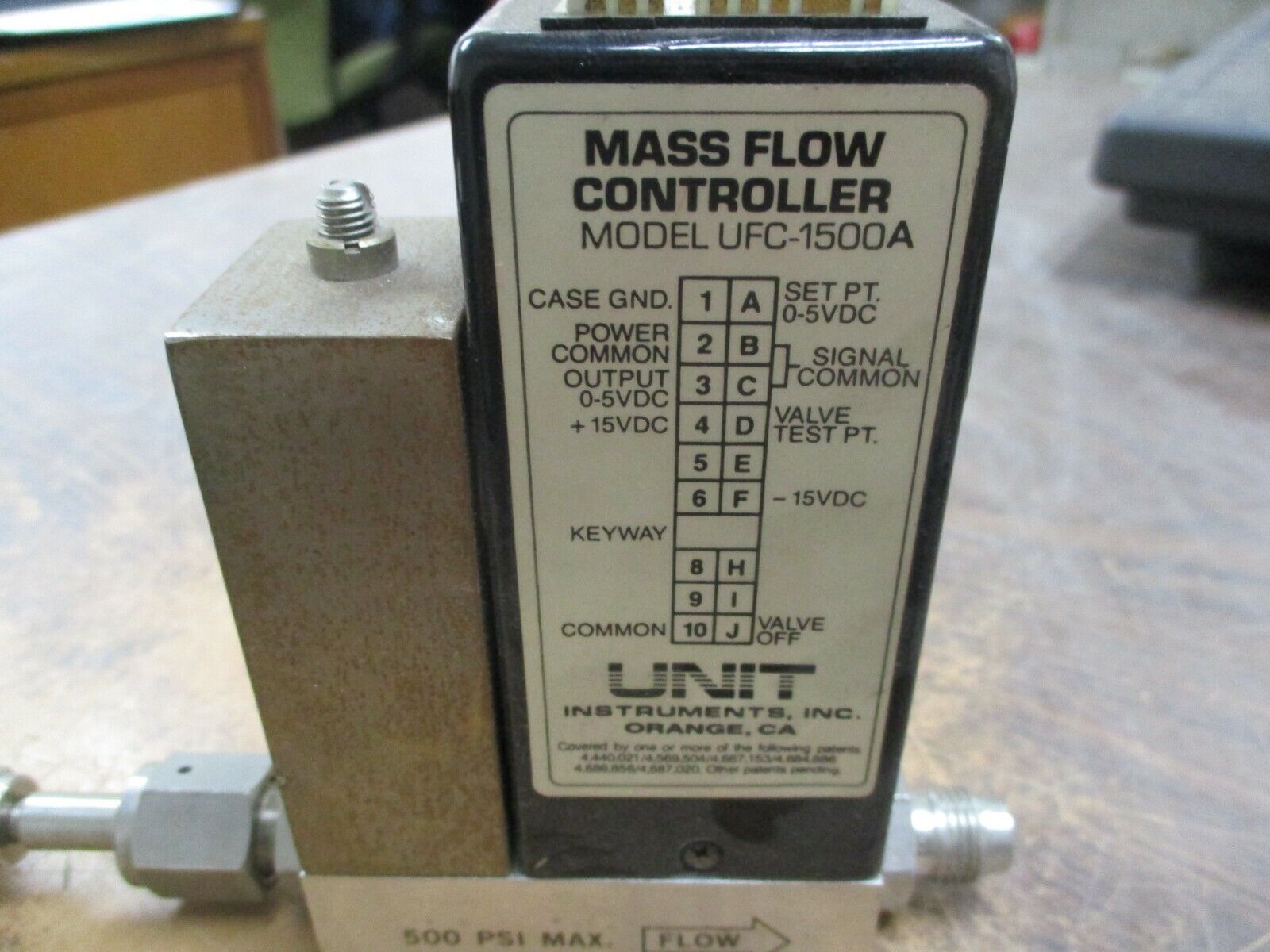 Unit Instruments Mass Flow Controller UFC-1500A Output: 0-5VDC Power: 15VDC Used