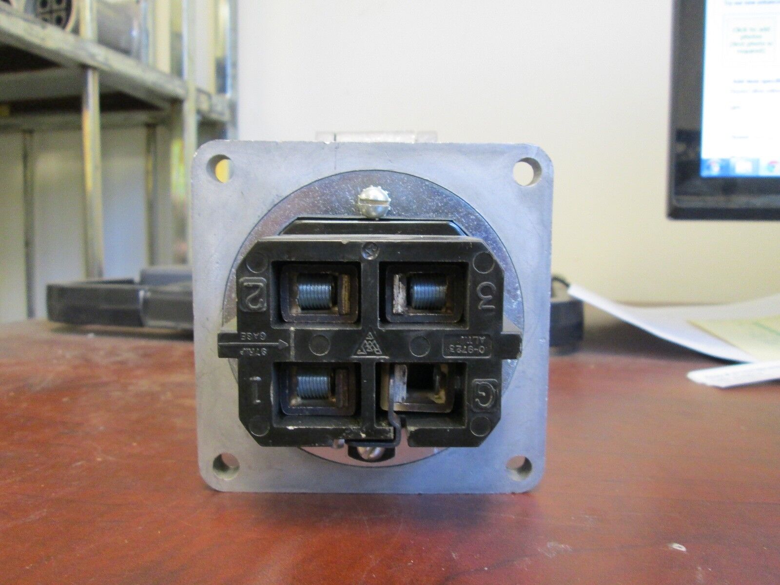 Russel Stoll Receptacle JCF1034H 100A 600V 3P 4W Used