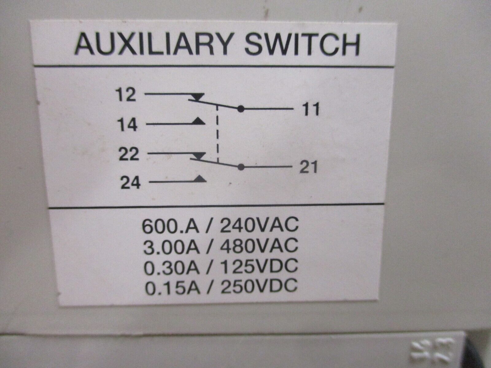 ABB SACE S5 Circuit Breaker S5N 300 300A 600V 2/24V Shunt Trip Used