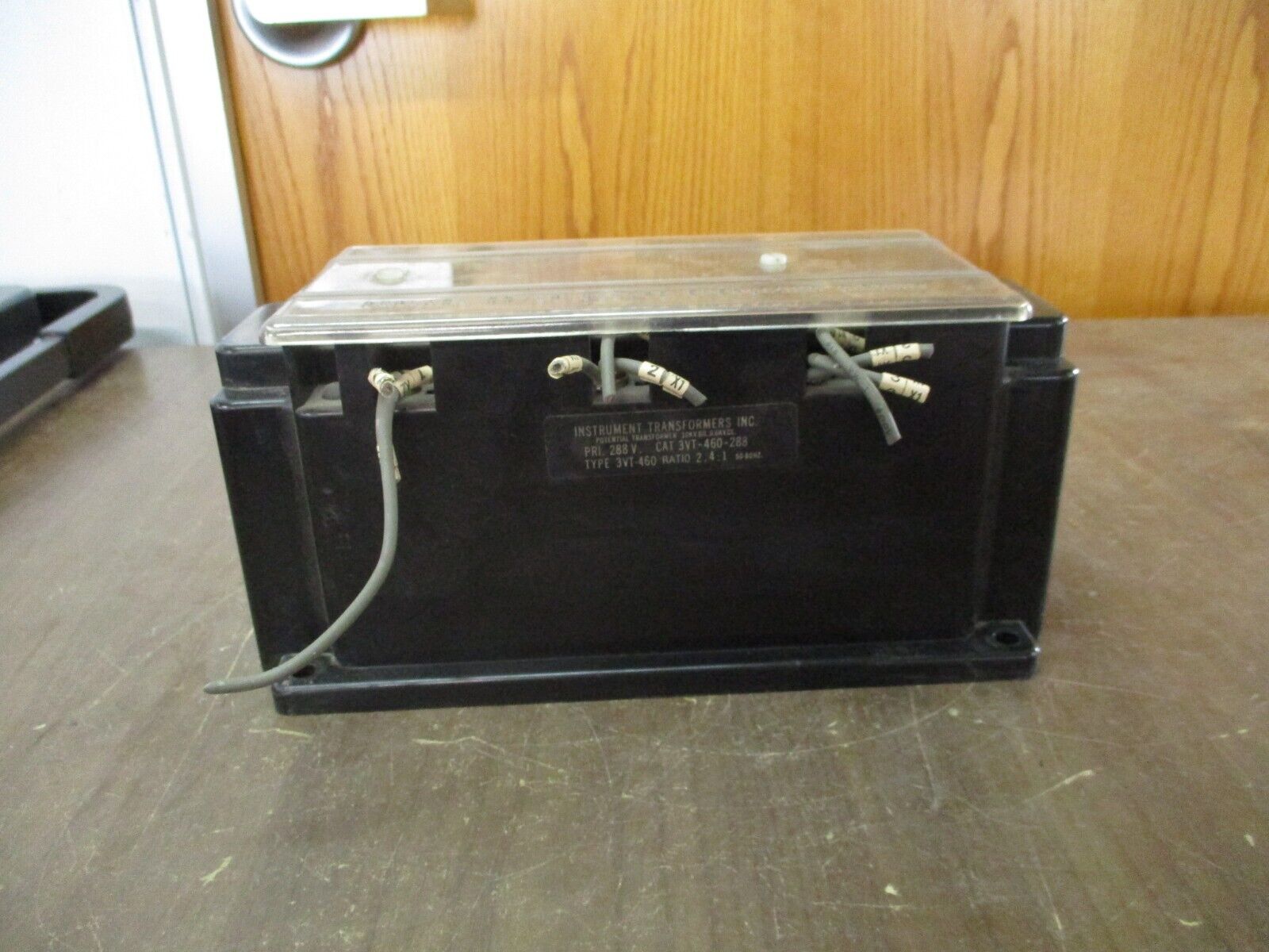 Instrument Transformers Potential Transformer 3VT-460-288 Pri: 288V Ratio: 2.4:1